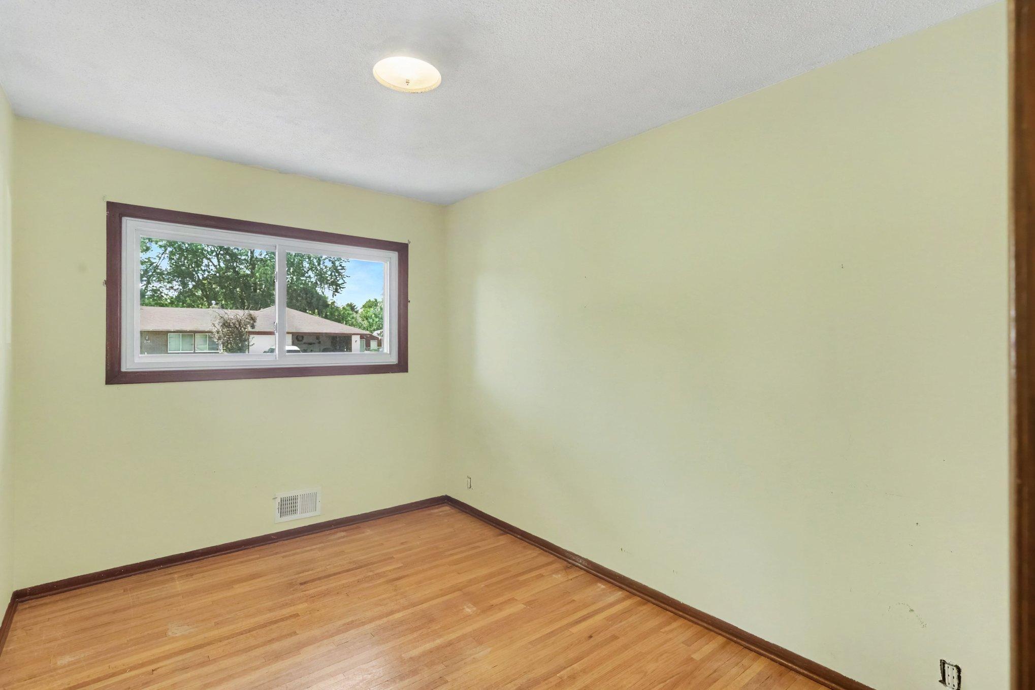 217 Dawn Avenue Property Photo 15