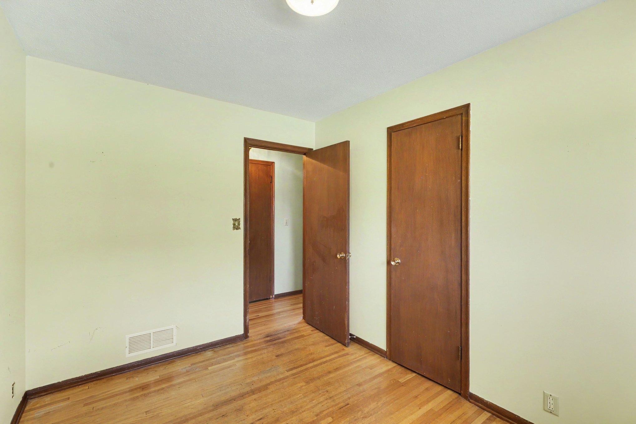 217 Dawn Avenue Property Photo 16