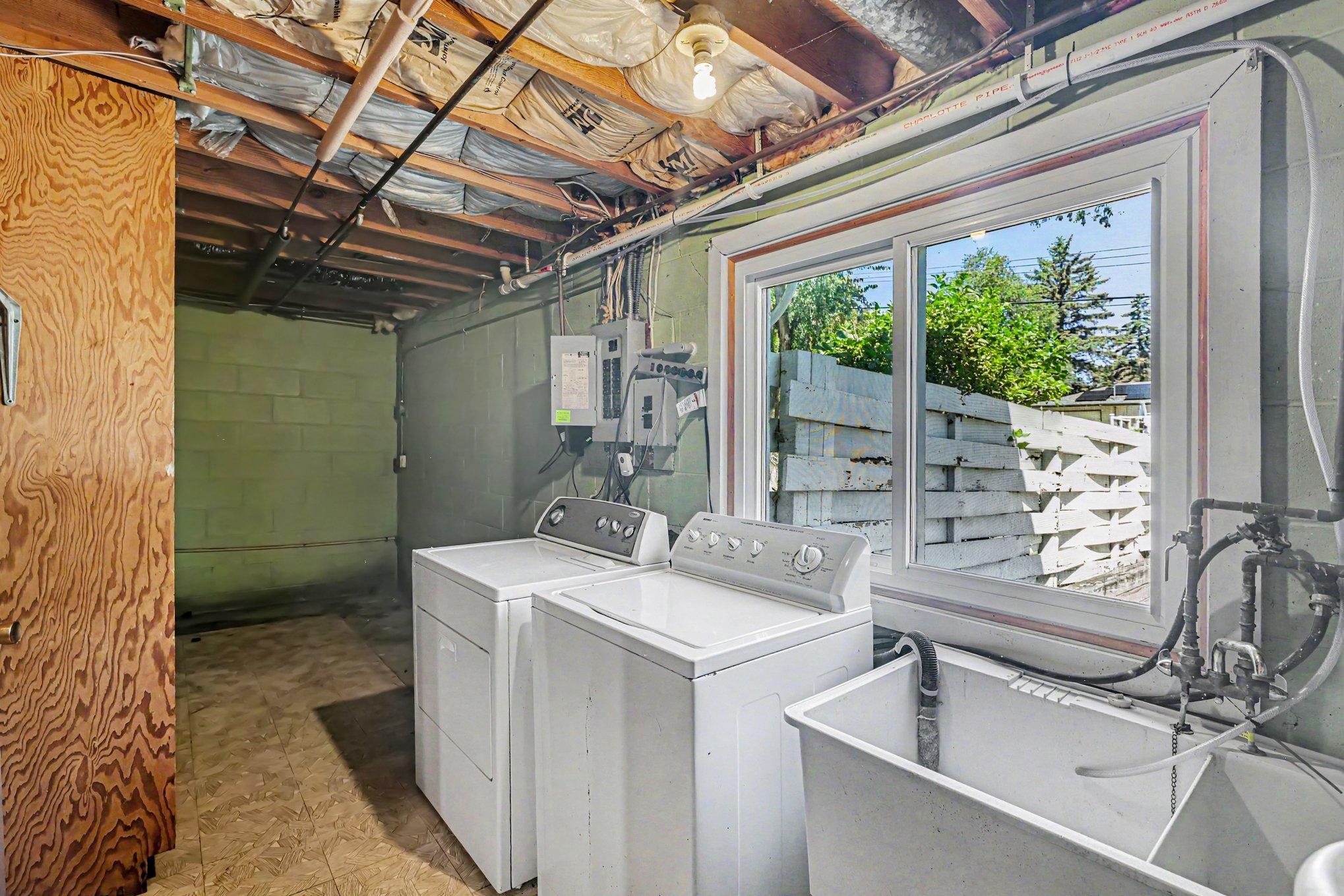 217 Dawn Avenue Property Photo 23