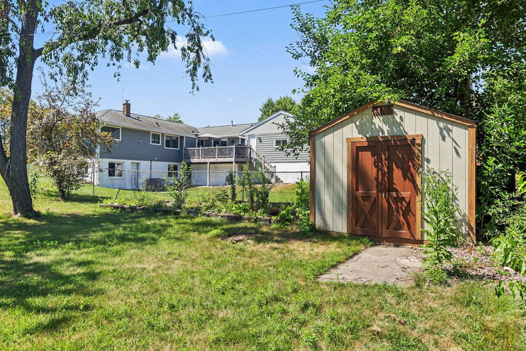 217 Dawn Avenue Property Photo 31