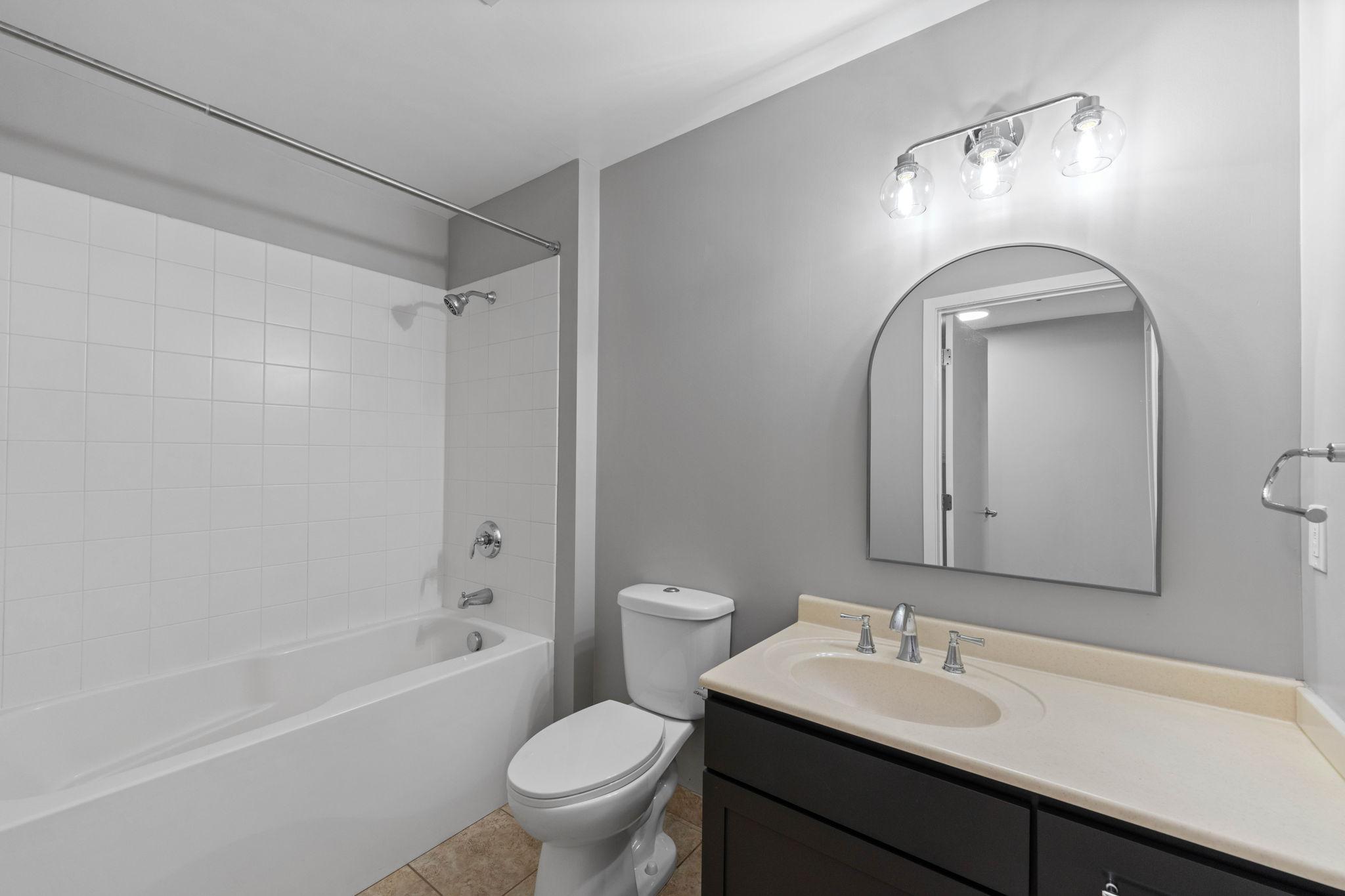 929 Portland Avenue S 1310 Property Photo 8