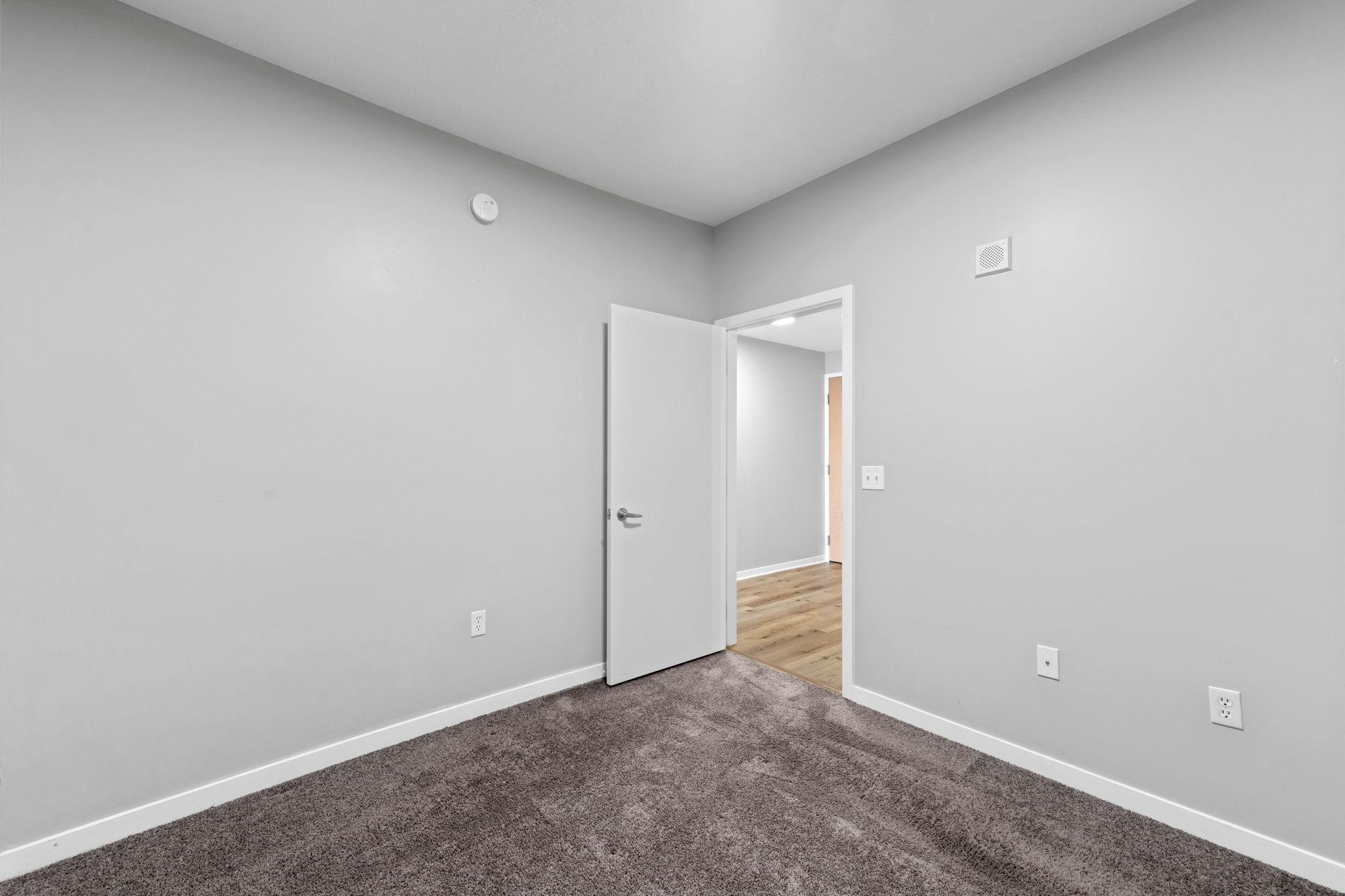 929 Portland Avenue S 1310 Property Photo 15
