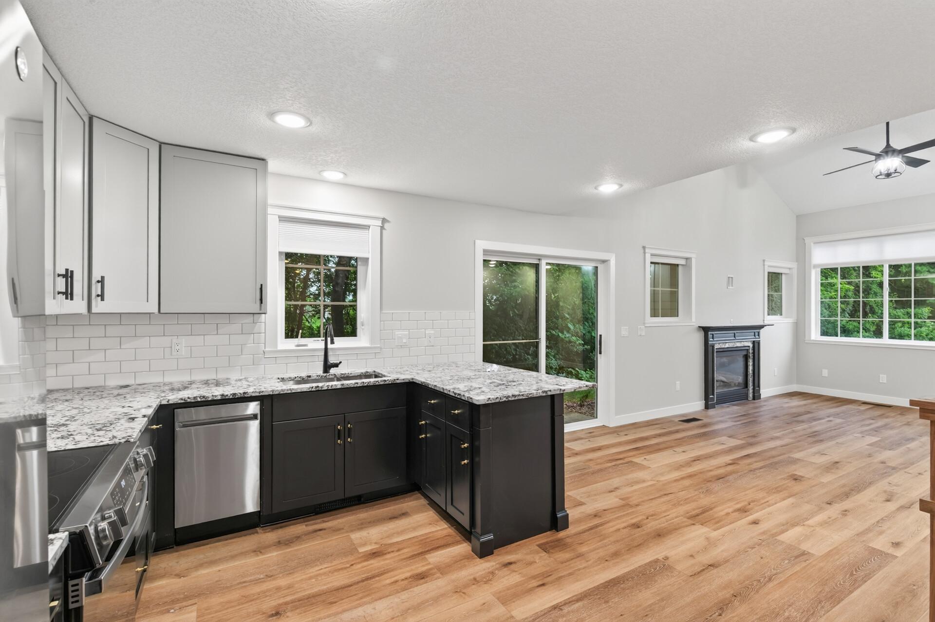 18062 Vance Circle Nw Property Photo 9