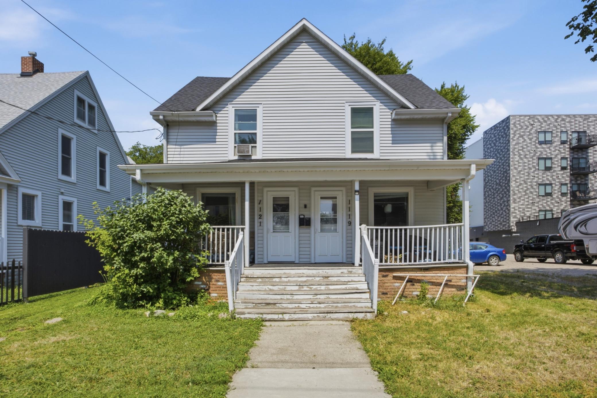 1121 3rd Avenue N Property Photo 1