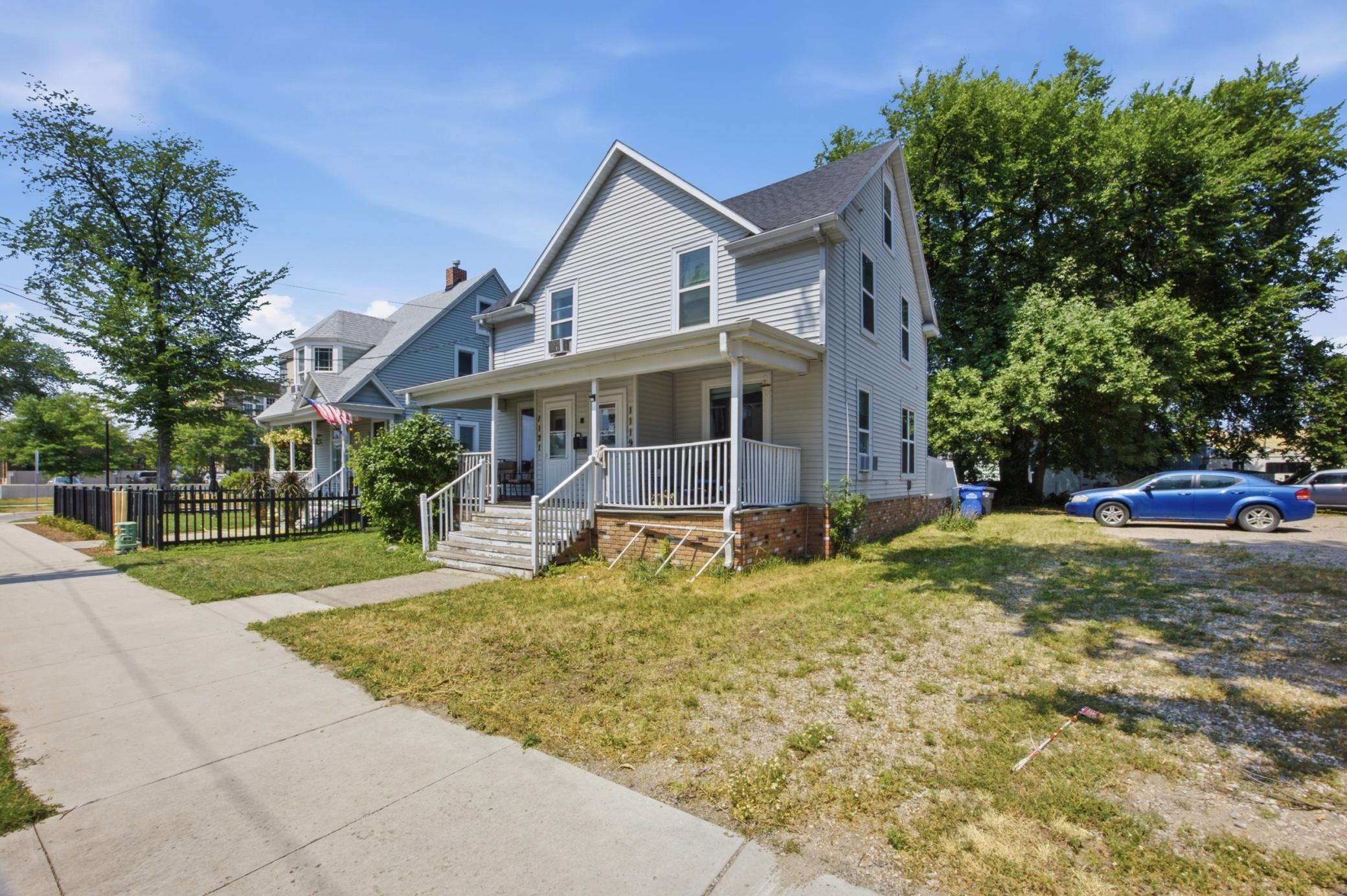 1121 3rd Avenue N Property Photo 2