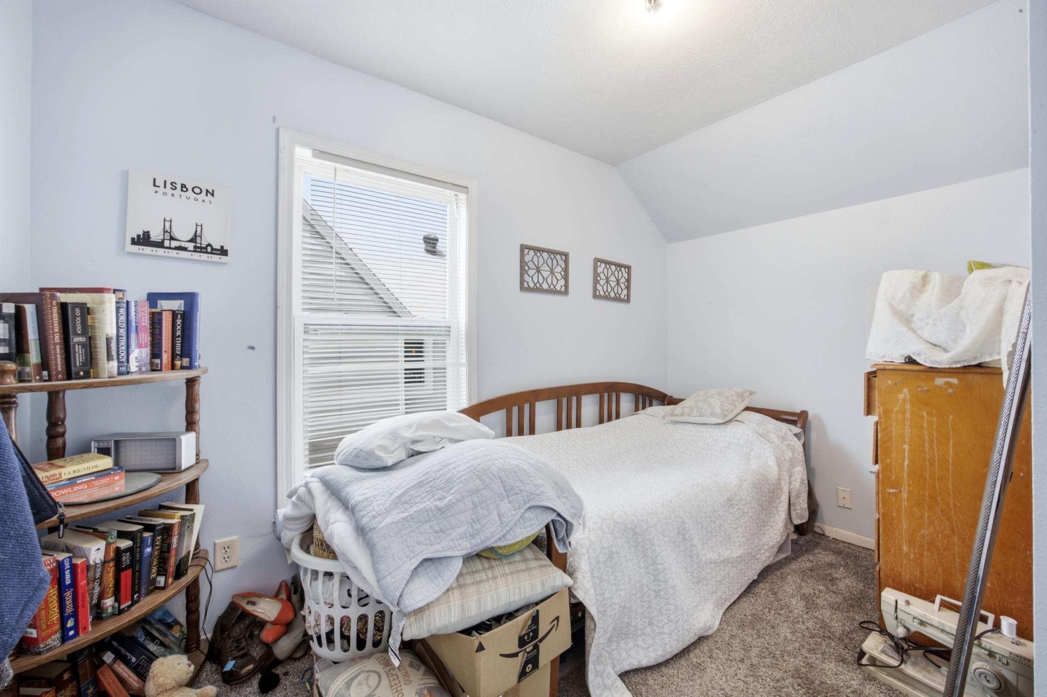 1121 3rd Avenue N Property Photo 12