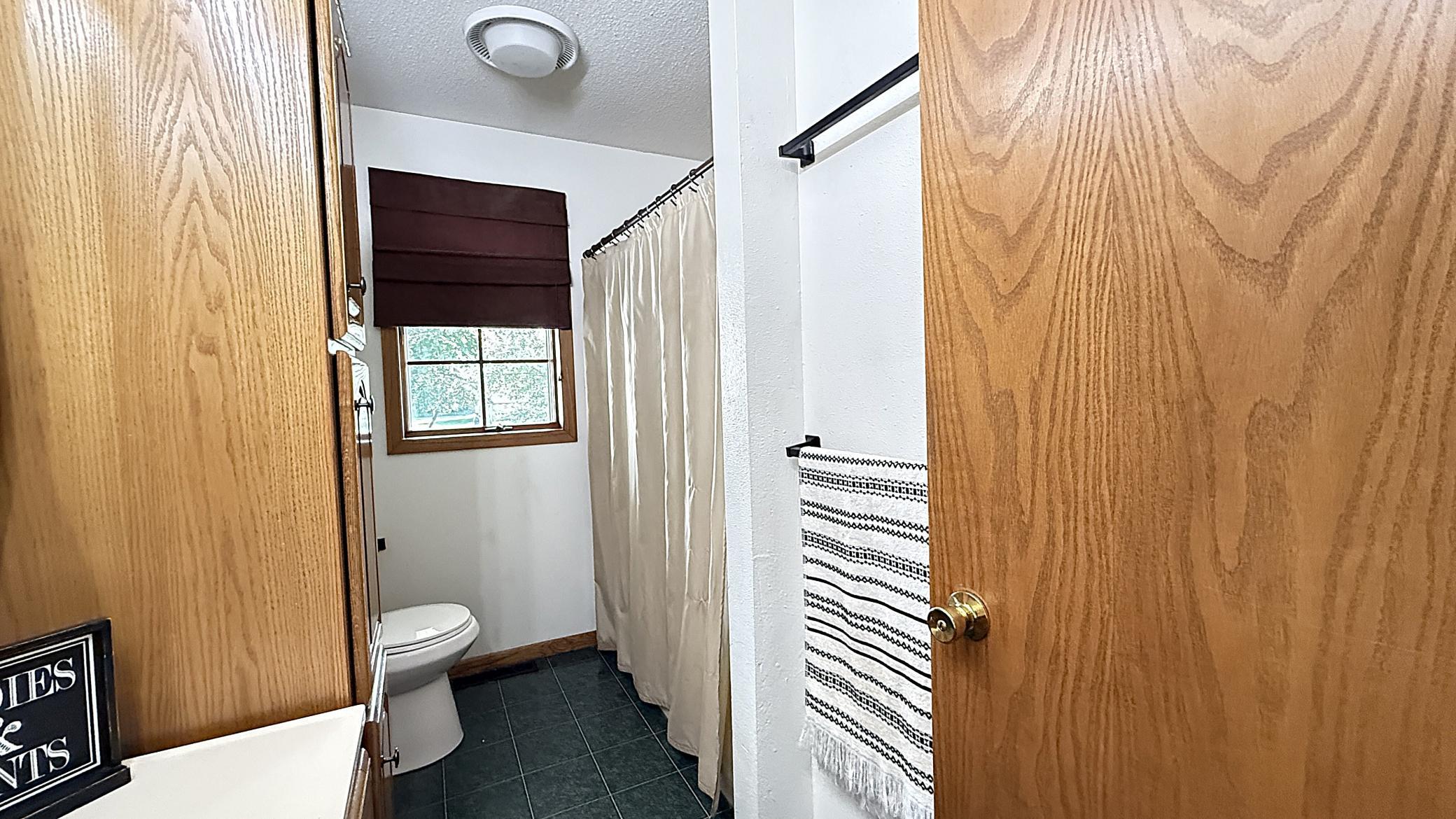 237 E Dahlstrom Avenue Property Photo 22