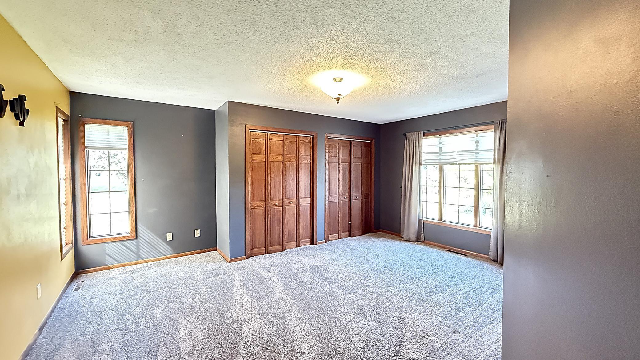 237 E Dahlstrom Avenue Property Photo 25