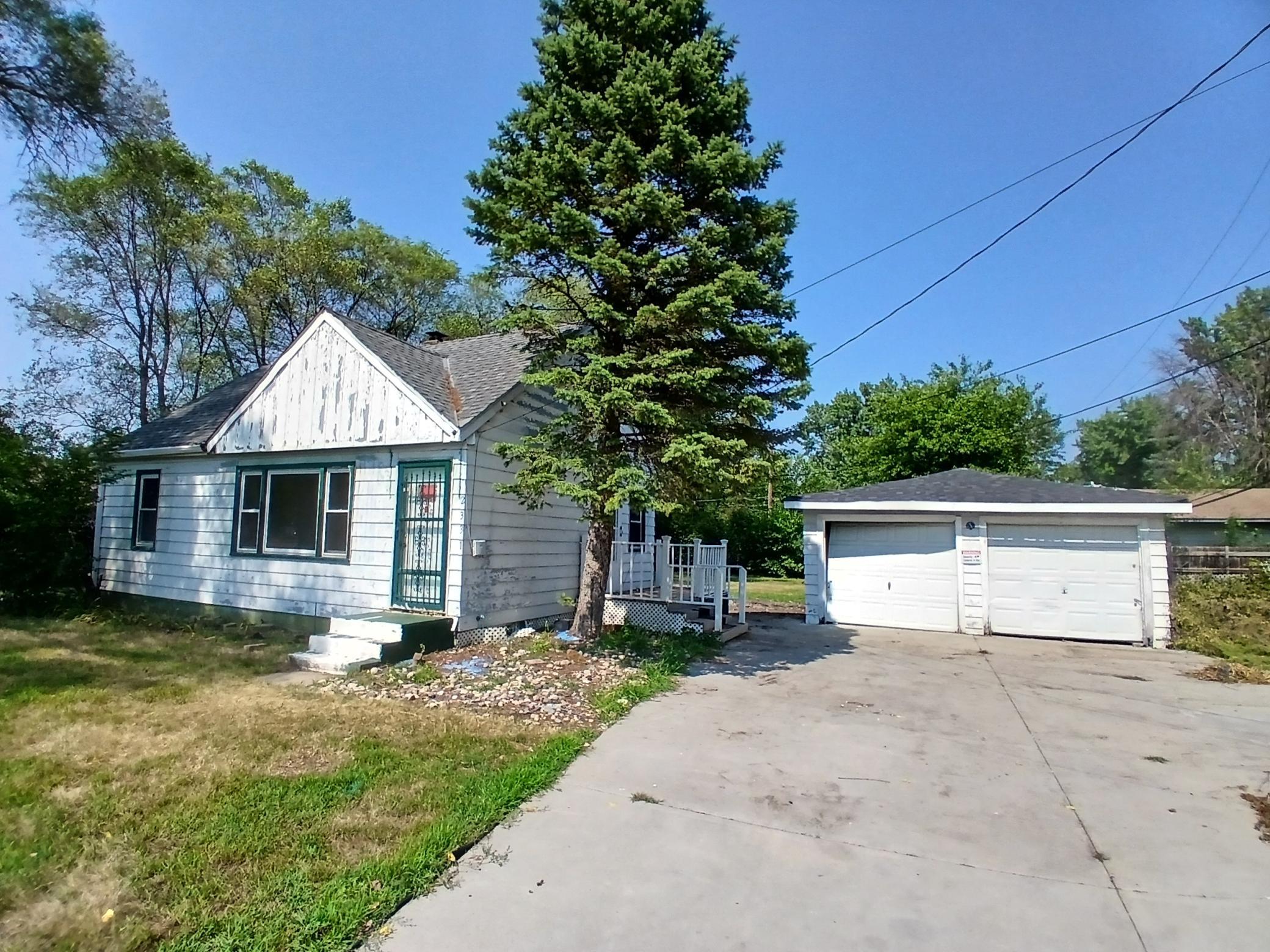 2331 Coon Rapids Boulevard Nw Property Photo 1