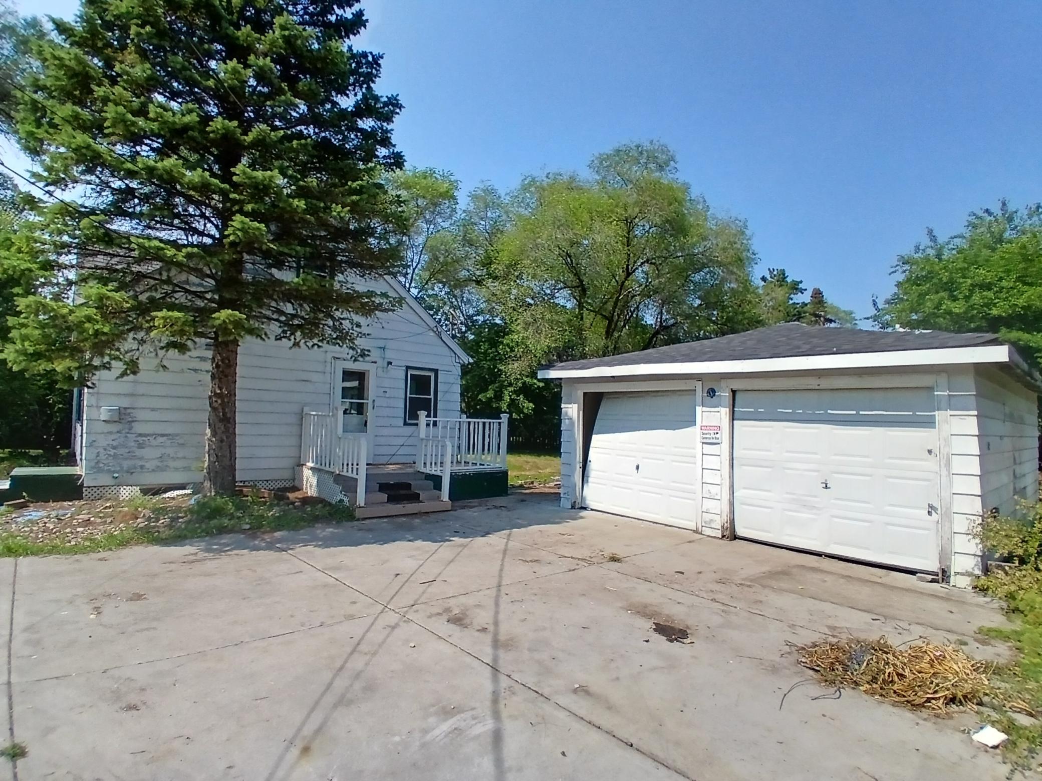 2331 Coon Rapids Boulevard Nw Property Photo 2