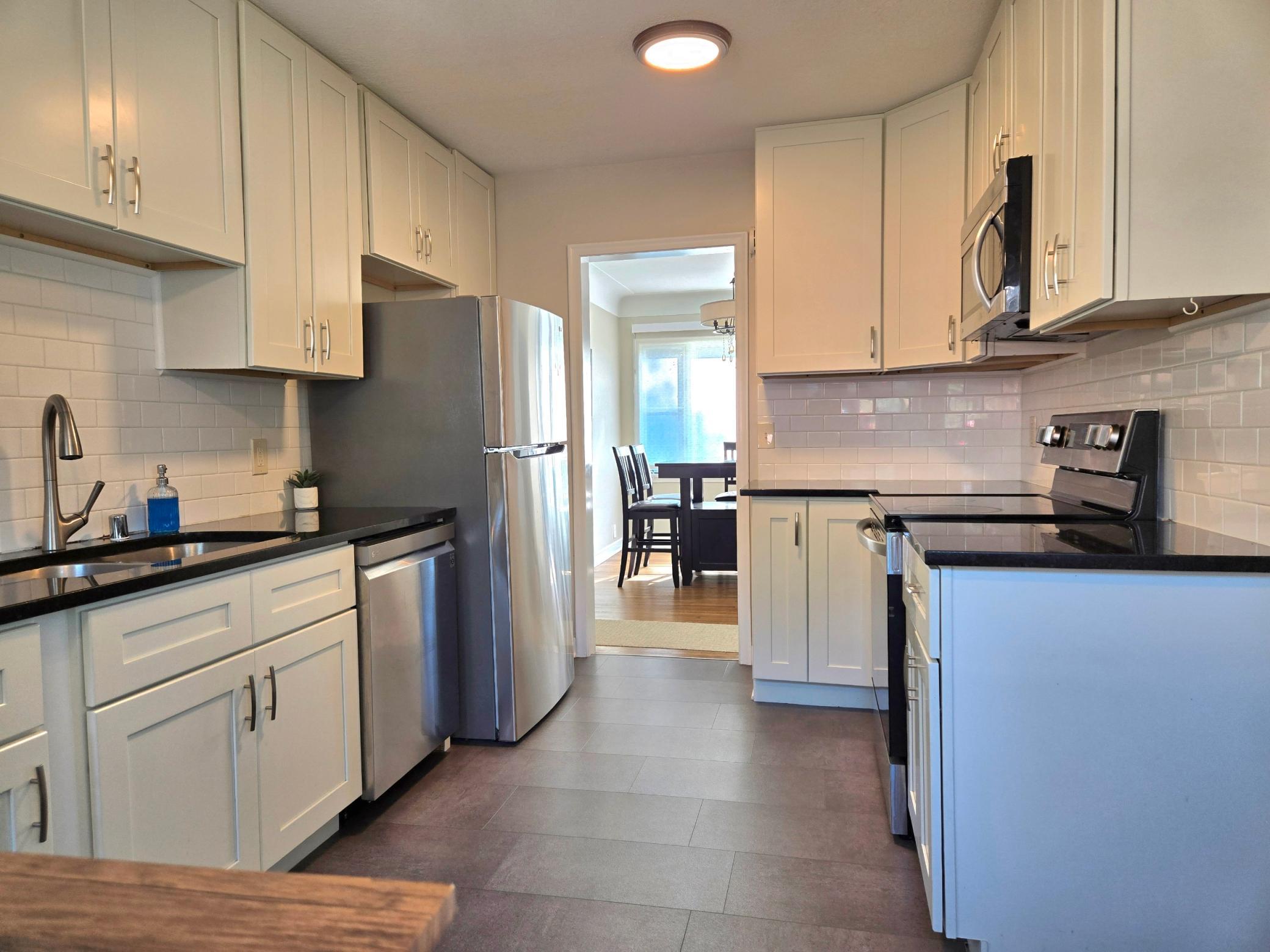 1736 E Shore Drive Property Photo 16