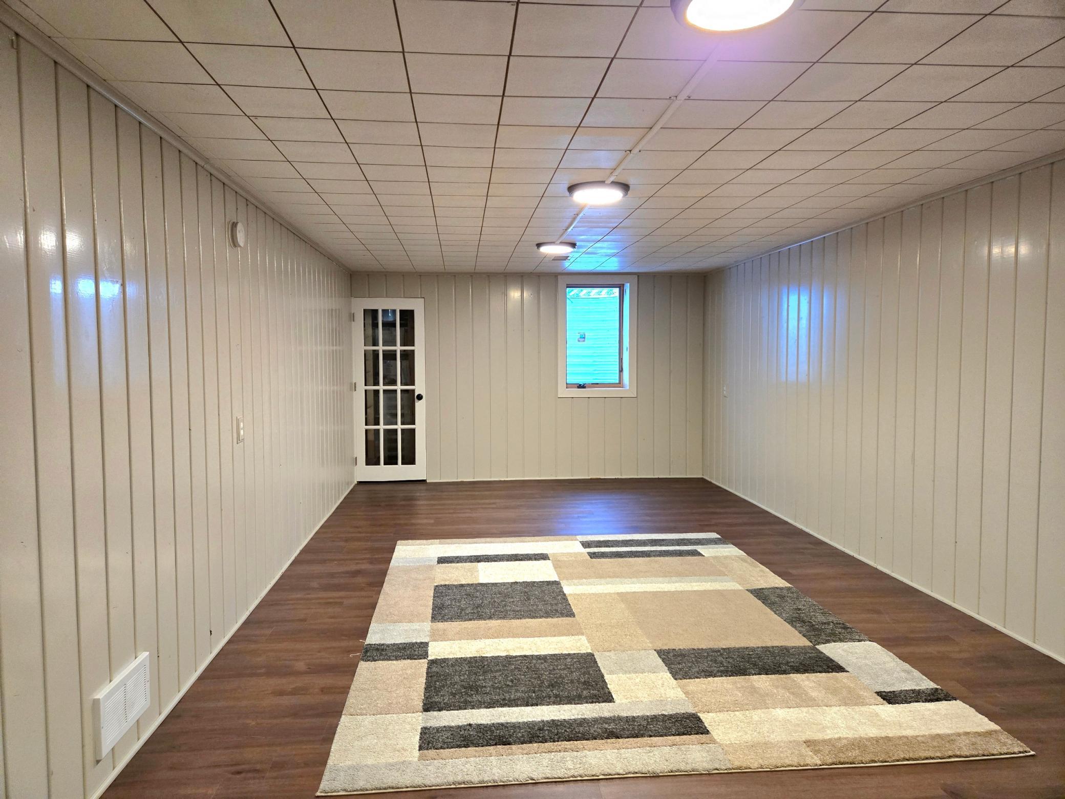 1736 E Shore Drive Property Photo 22