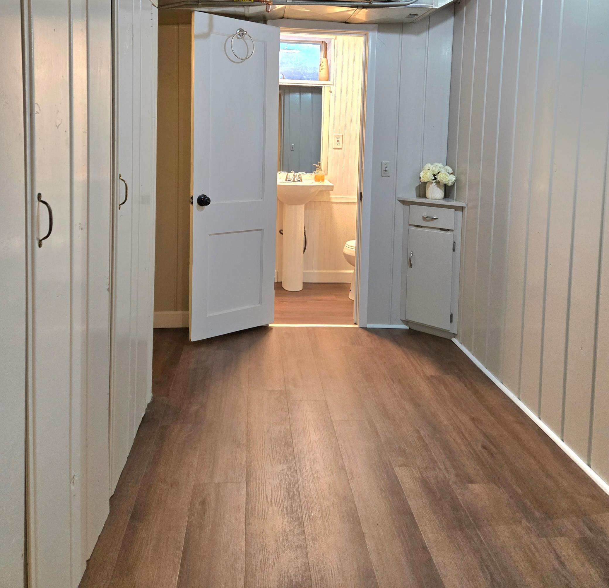 1736 E Shore Drive Property Photo 24