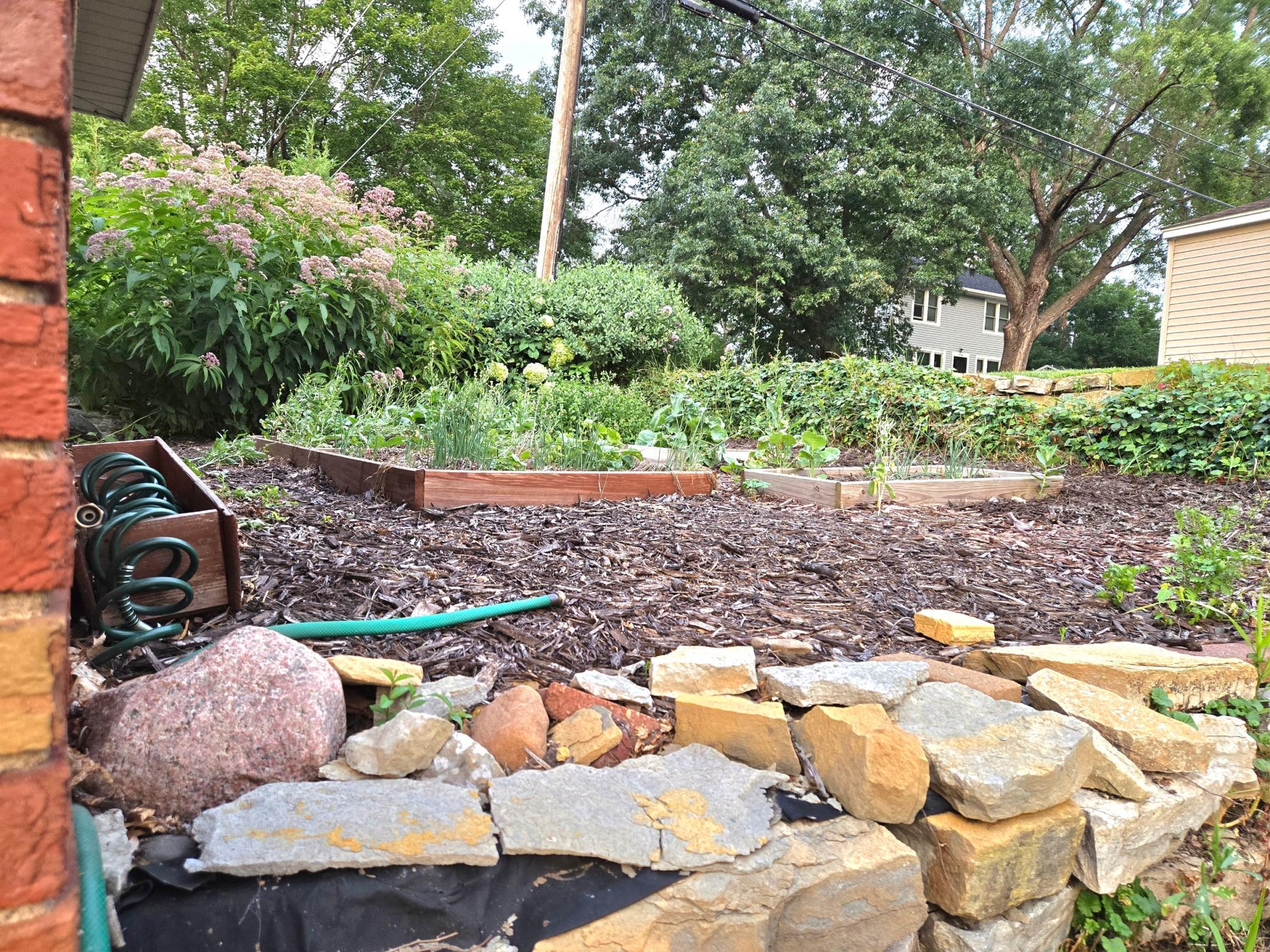 1736 E Shore Drive Property Photo 35