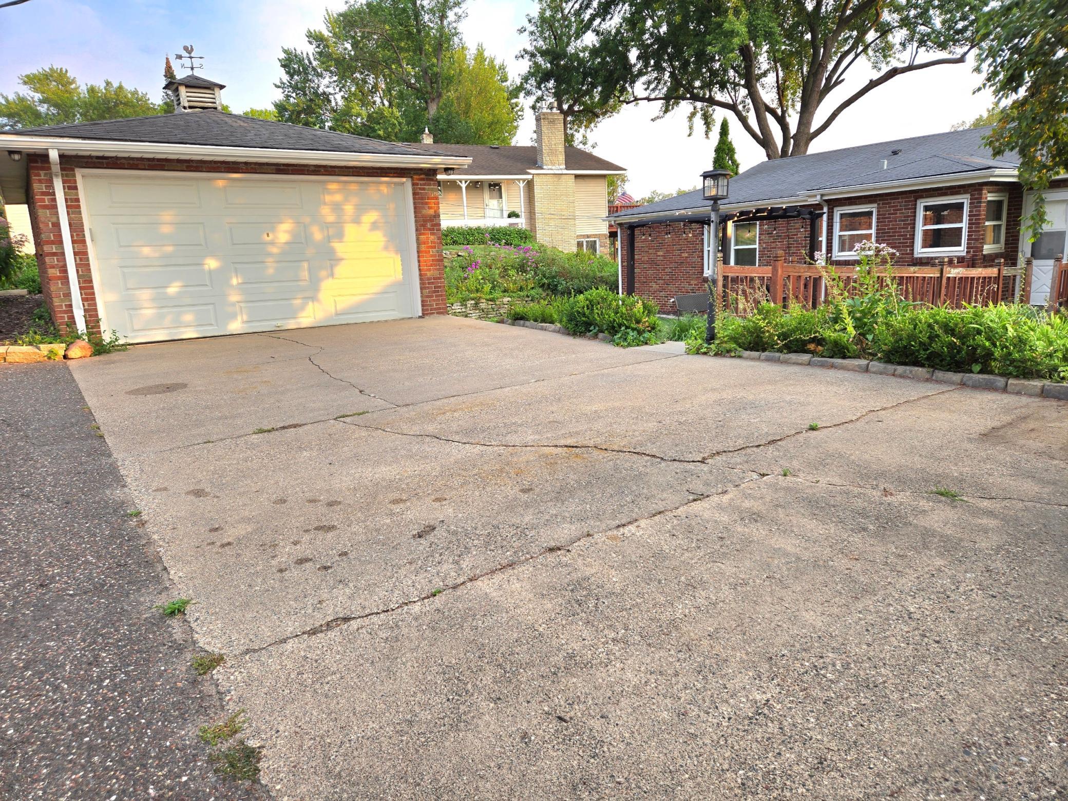 1736 E Shore Drive Property Photo 37