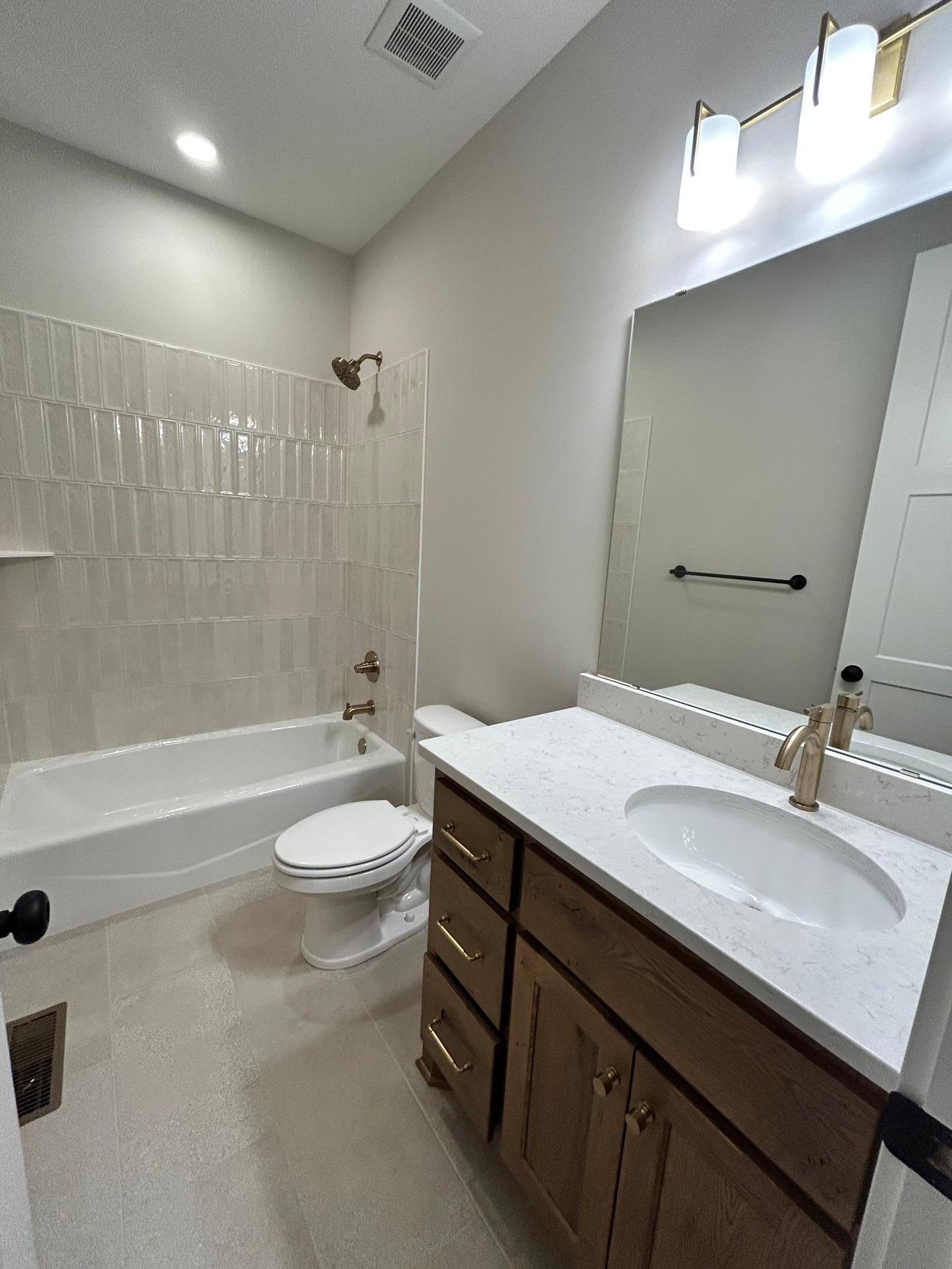 4048 Arbor Drive Property Photo 7