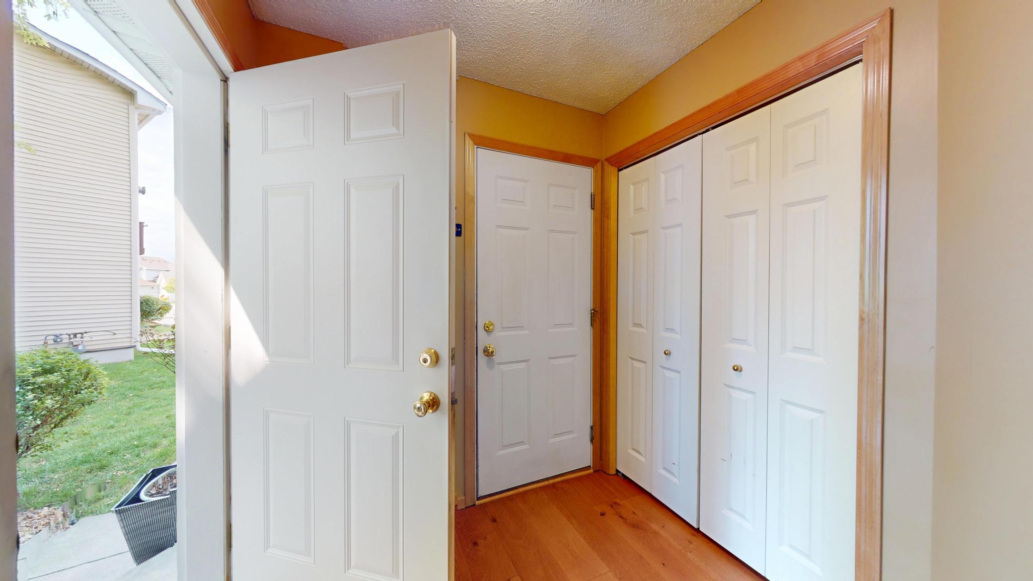 915 Kimberly Lane Property Photo 3