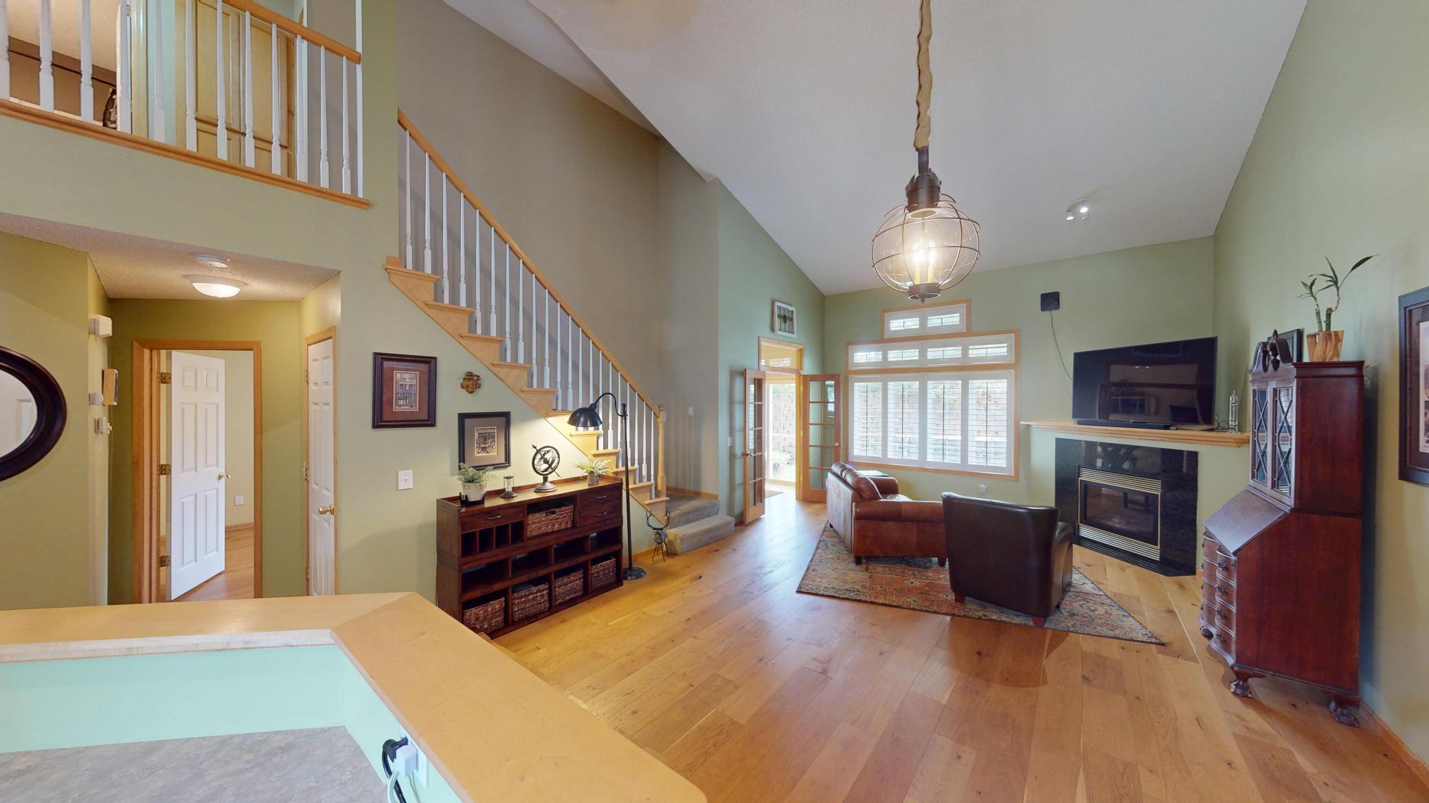 915 Kimberly Lane Property Photo 4