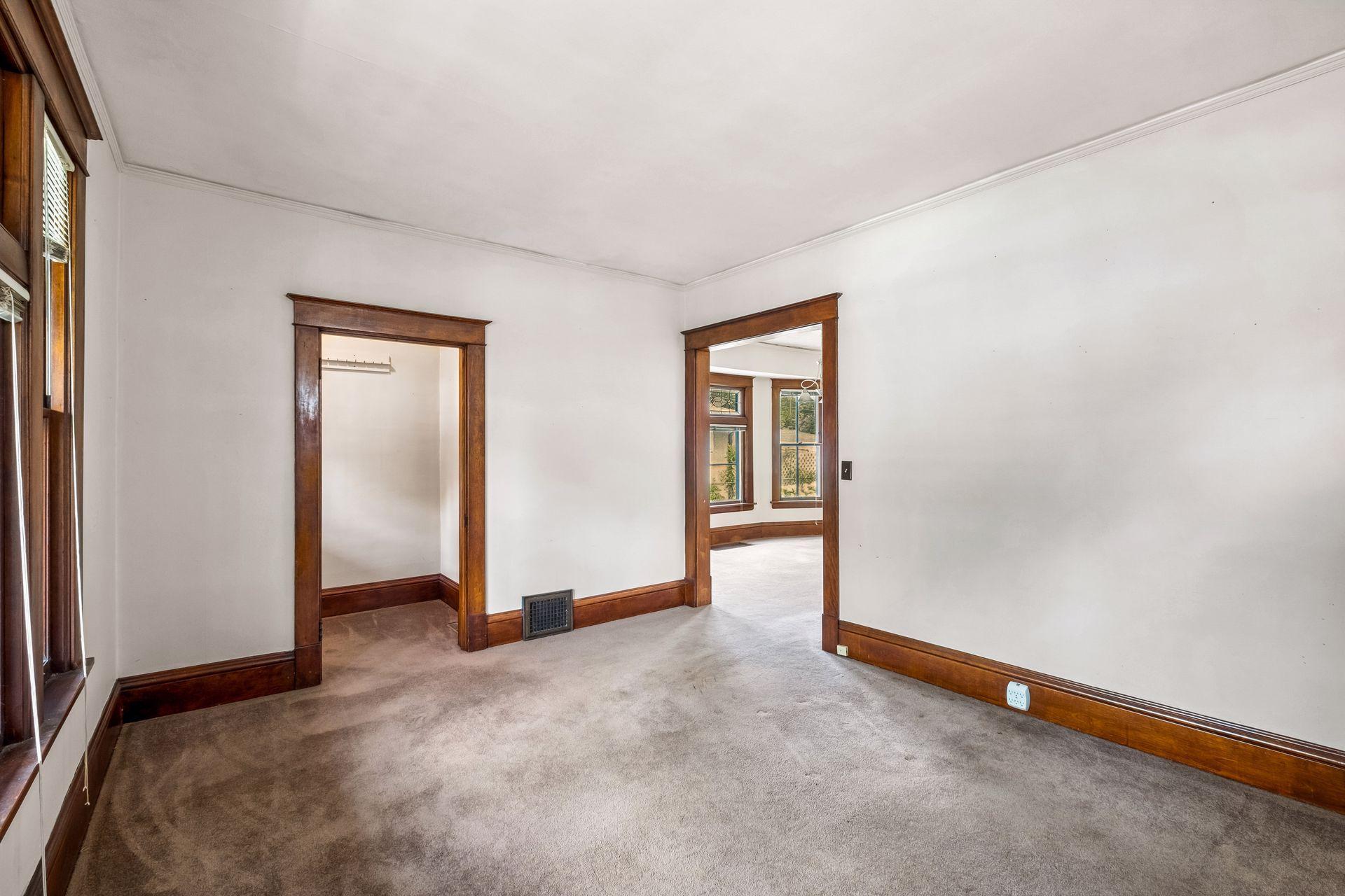 810 Randolph Avenue Property Photo 6