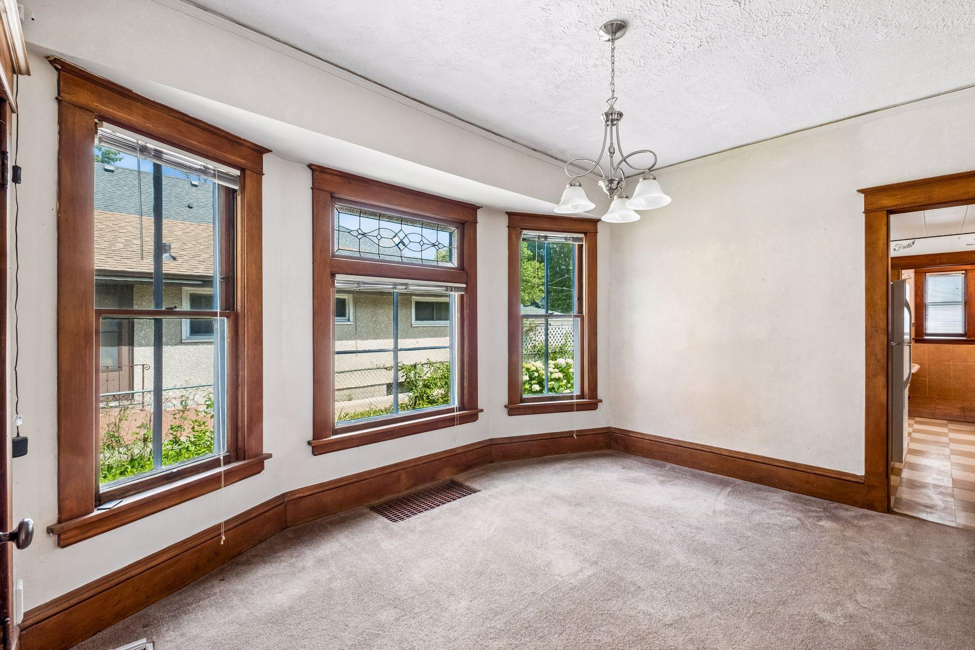 810 Randolph Avenue Property Photo 8