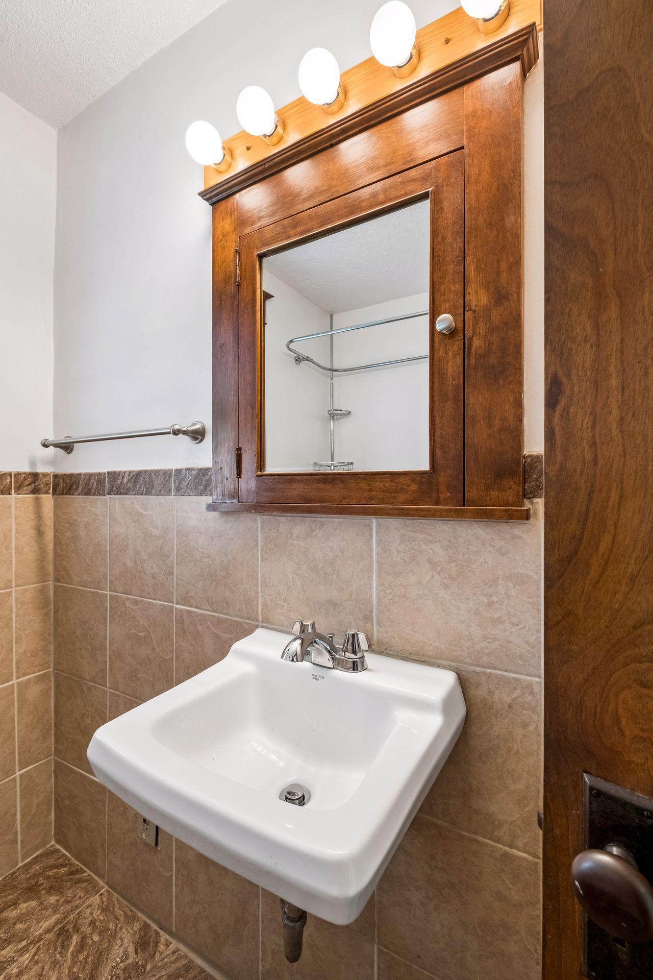 810 Randolph Avenue Property Photo 18