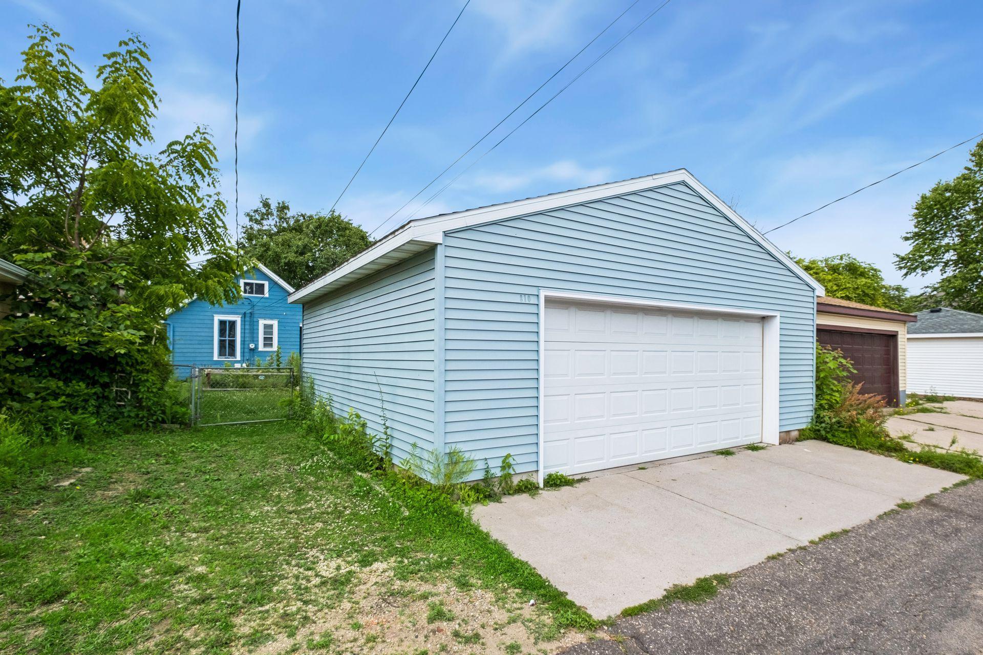 810 Randolph Avenue Property Photo 28