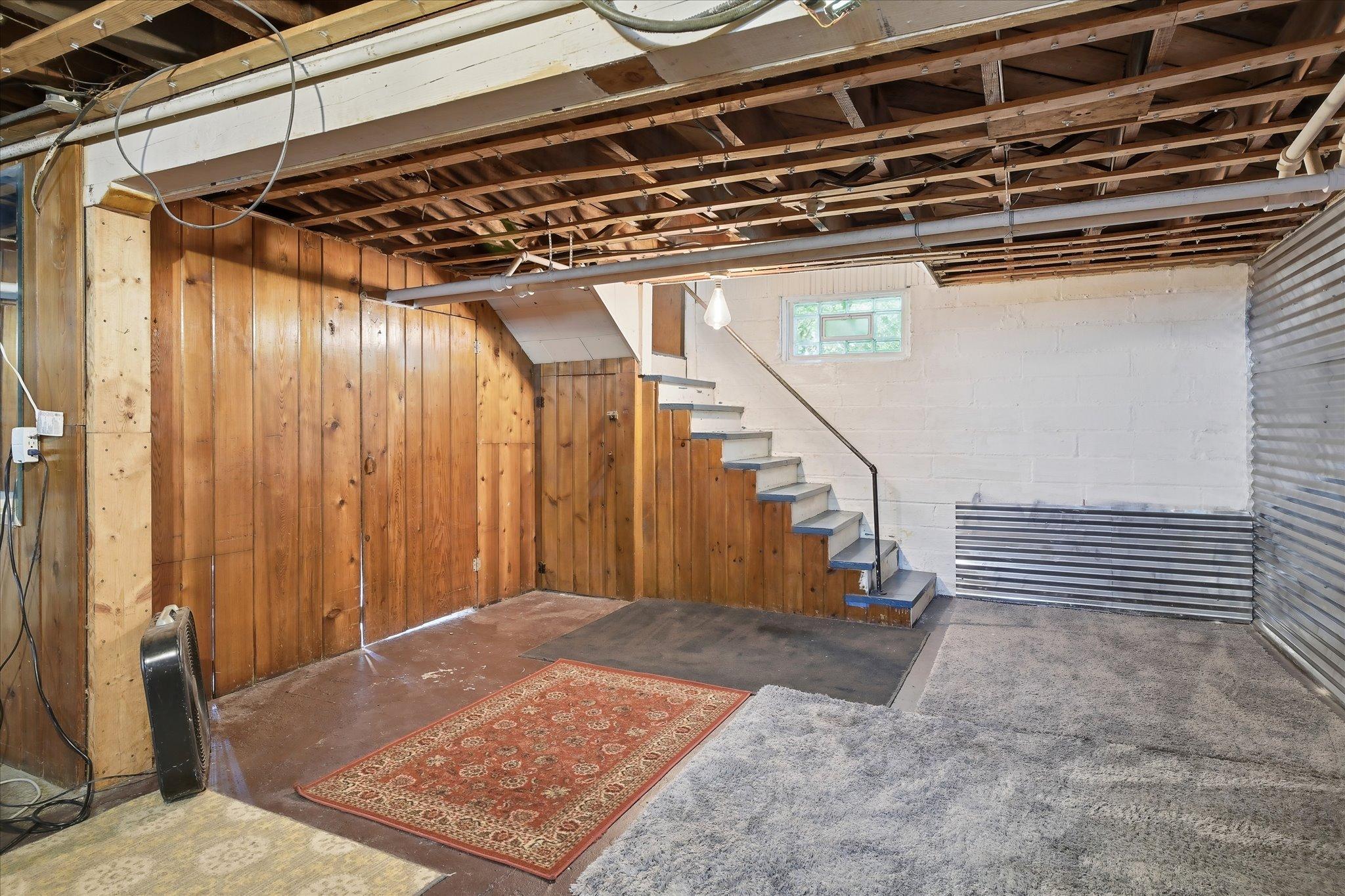 252 Stevens Street W Property Photo 22