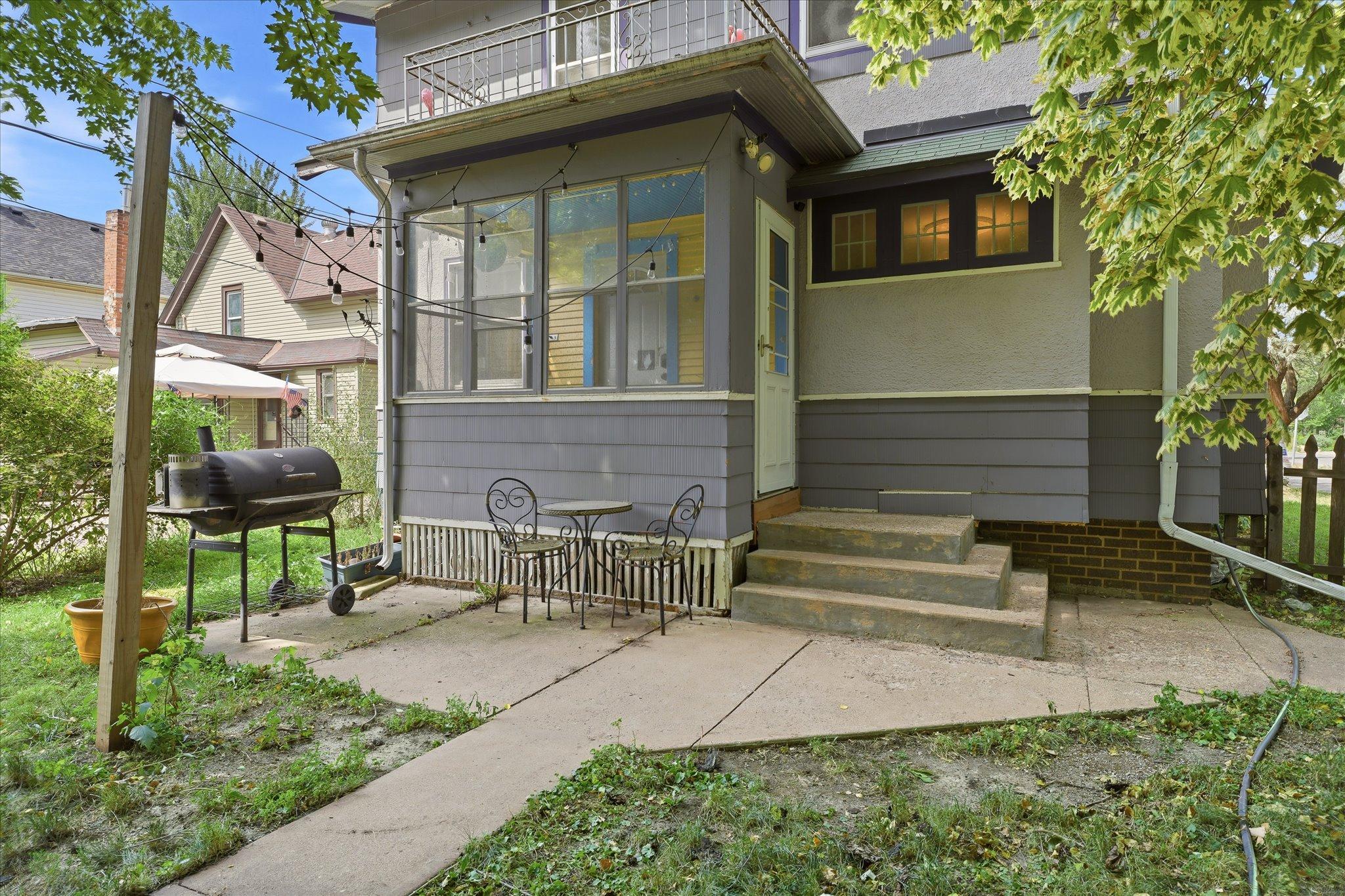 252 Stevens Street W Property Photo 27