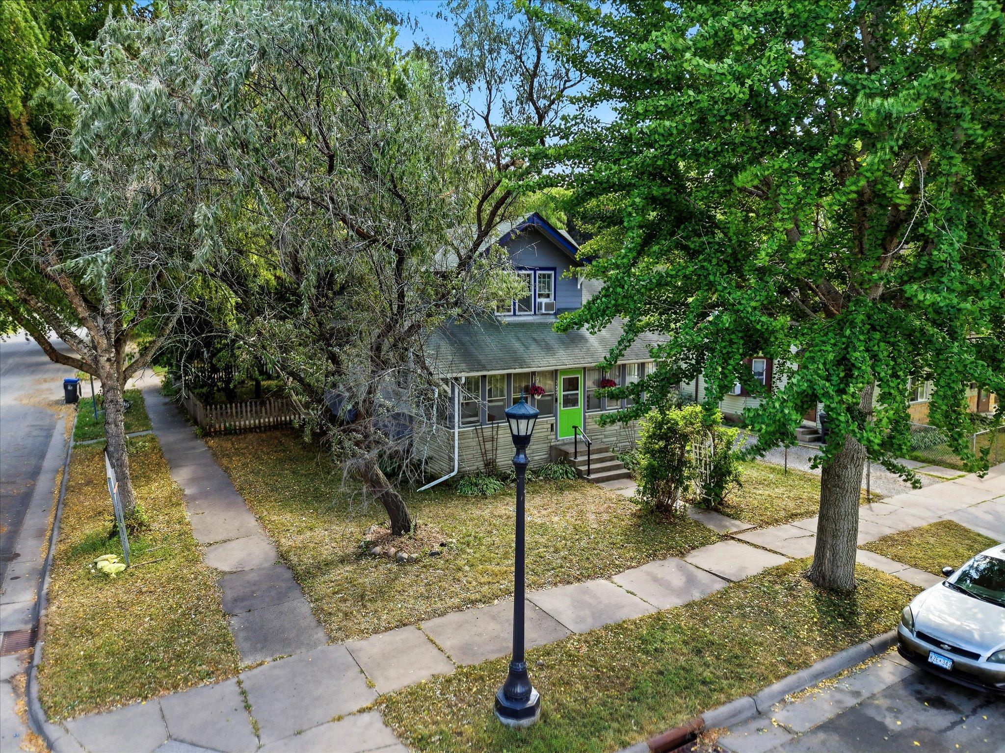 252 Stevens Street W Property Photo 29