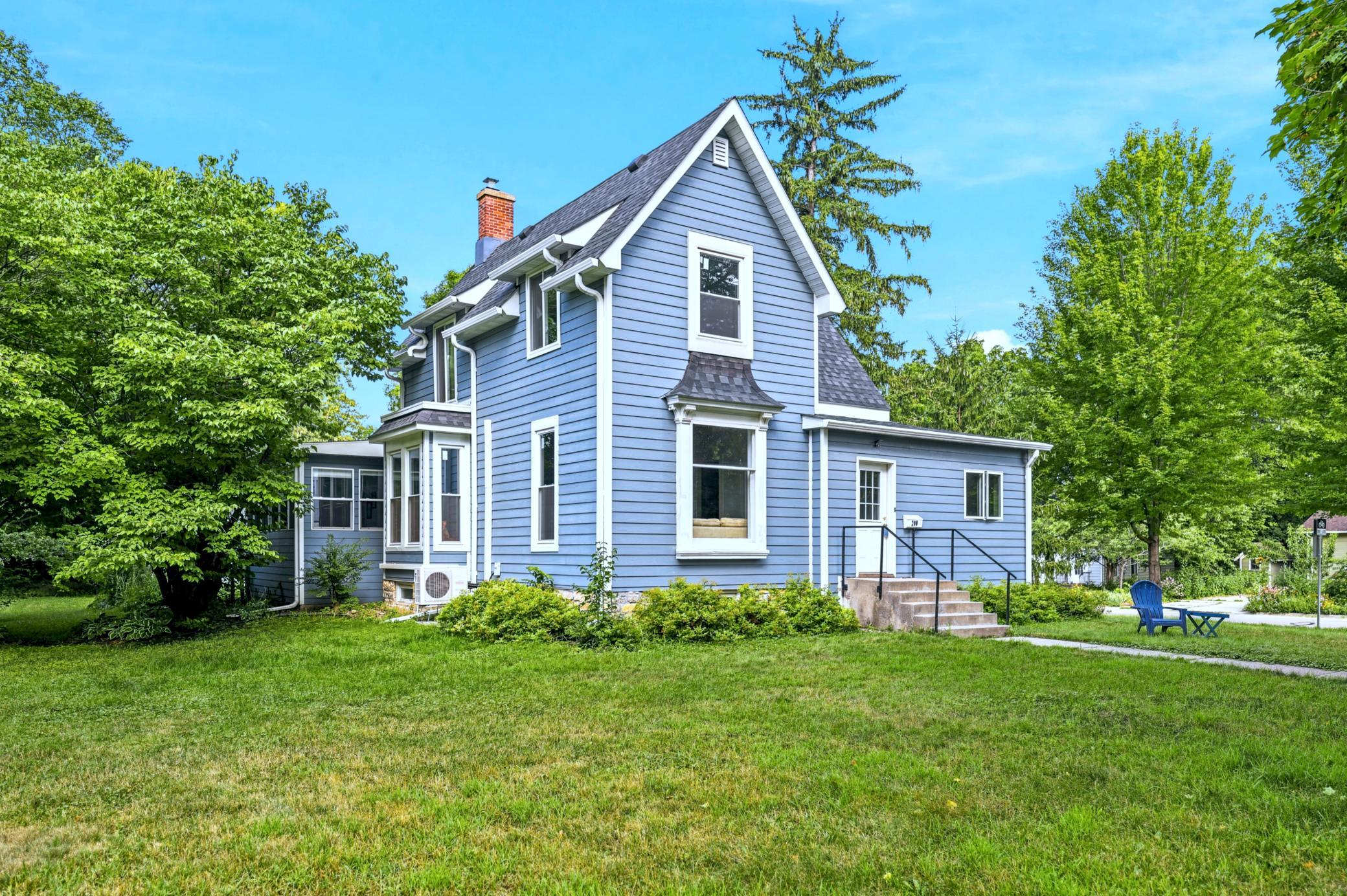 200 Maple Street Property Photo 1