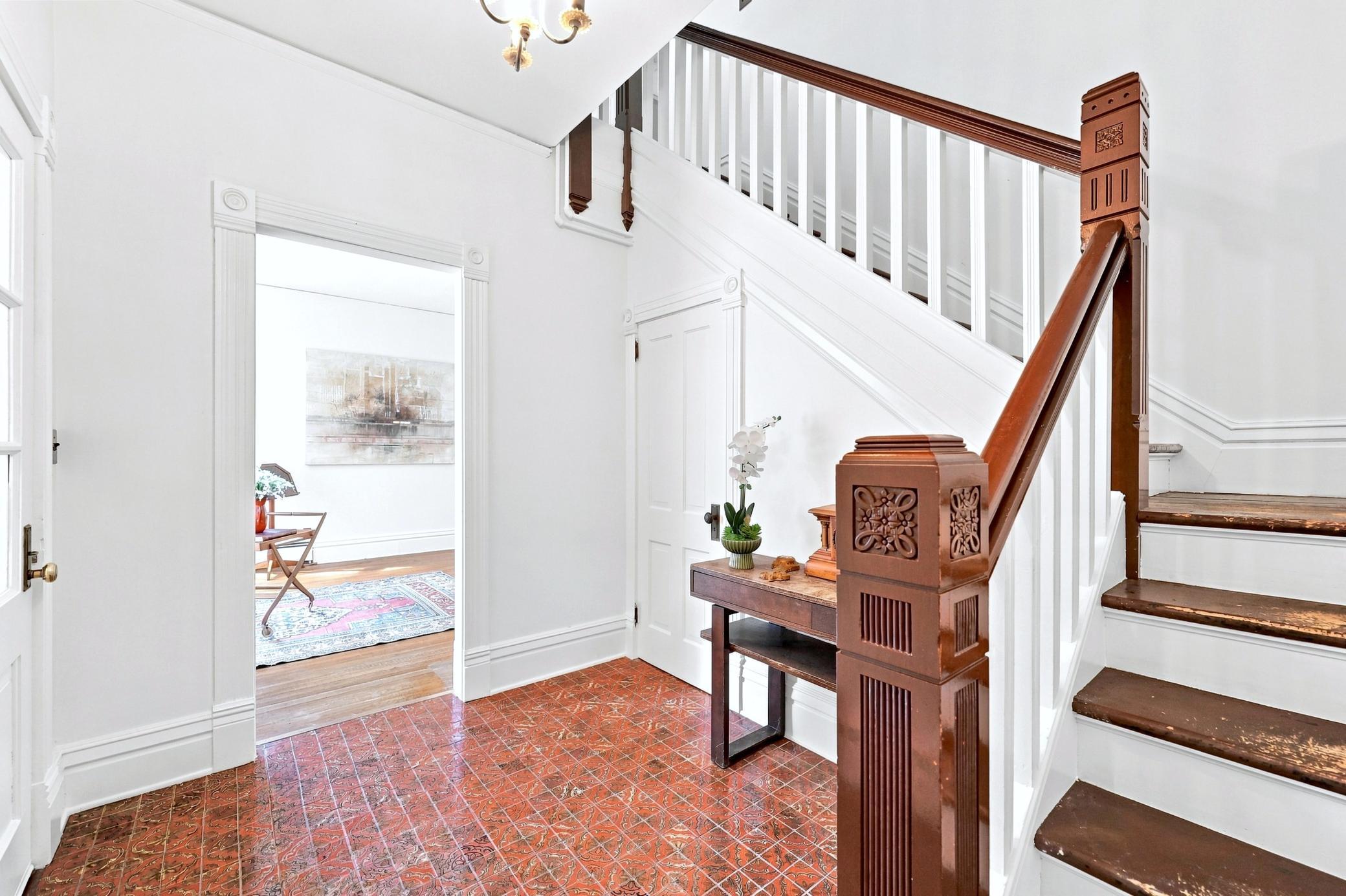 200 Maple Street Property Photo 2