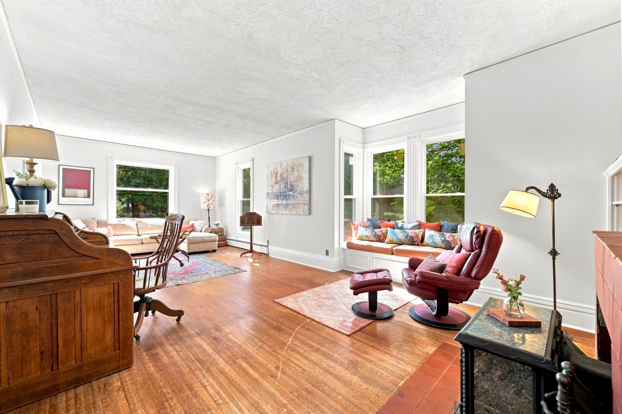 200 Maple Street Property Photo 6