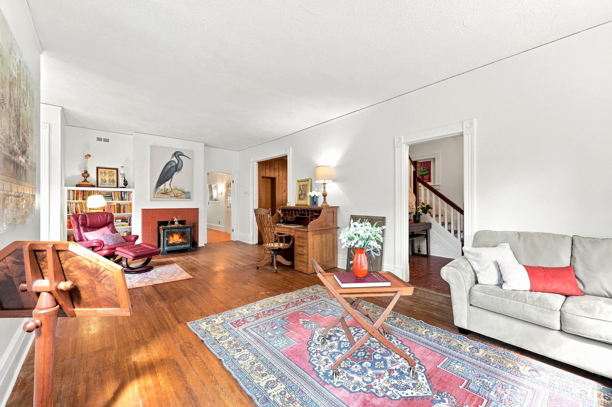 200 Maple Street Property Photo 9