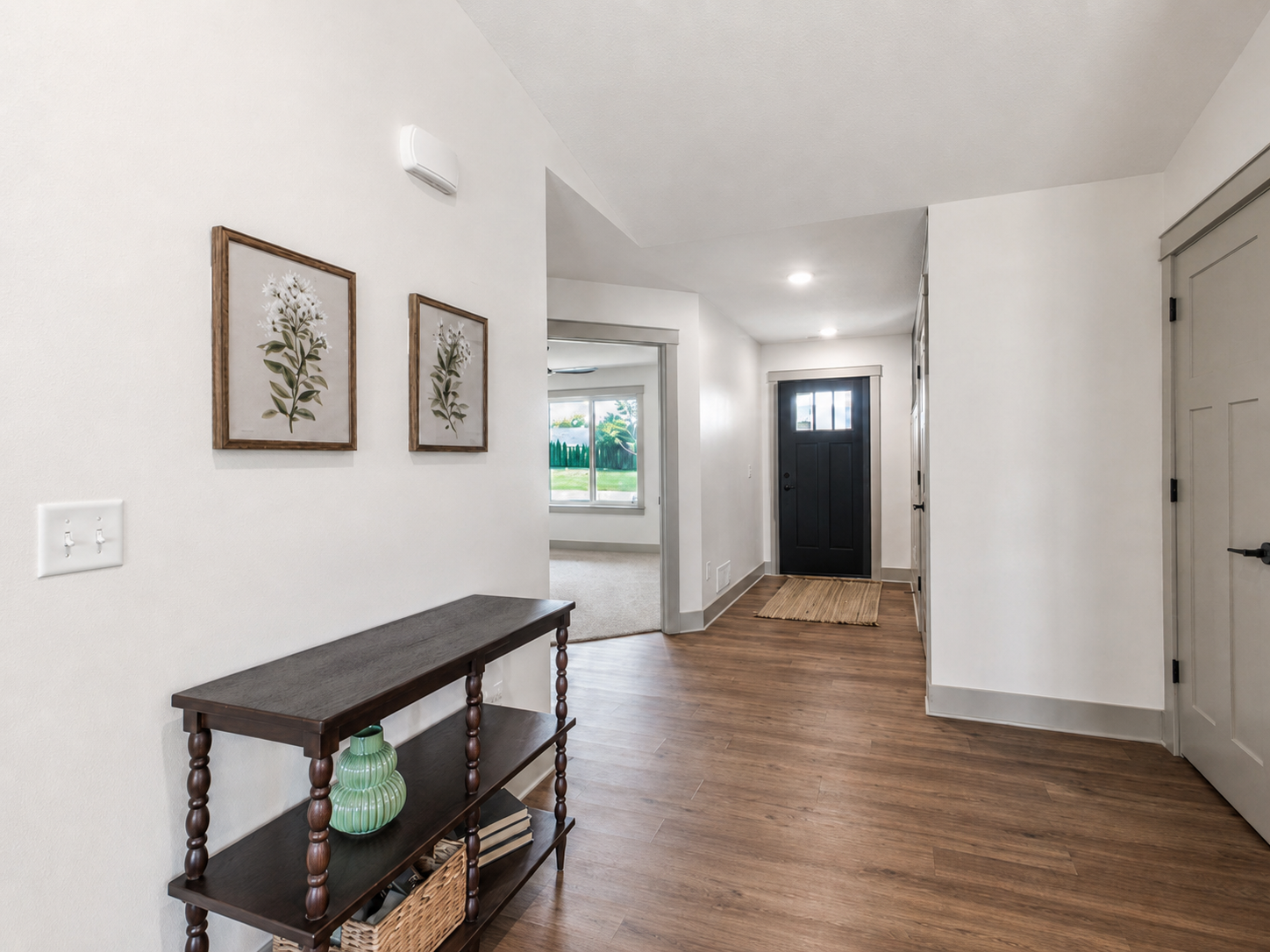 309 Pinehurst Drive Property Photo 6