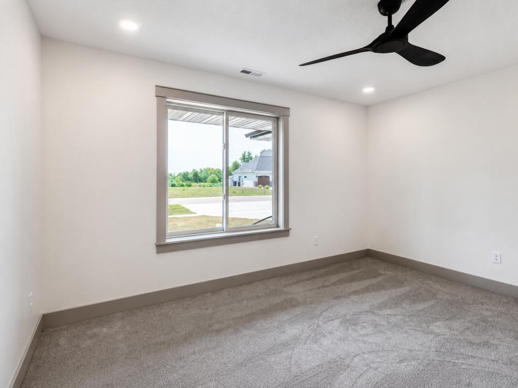 309 Pinehurst Drive Property Photo 8
