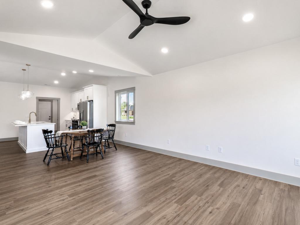 309 Pinehurst Drive Property Photo 33