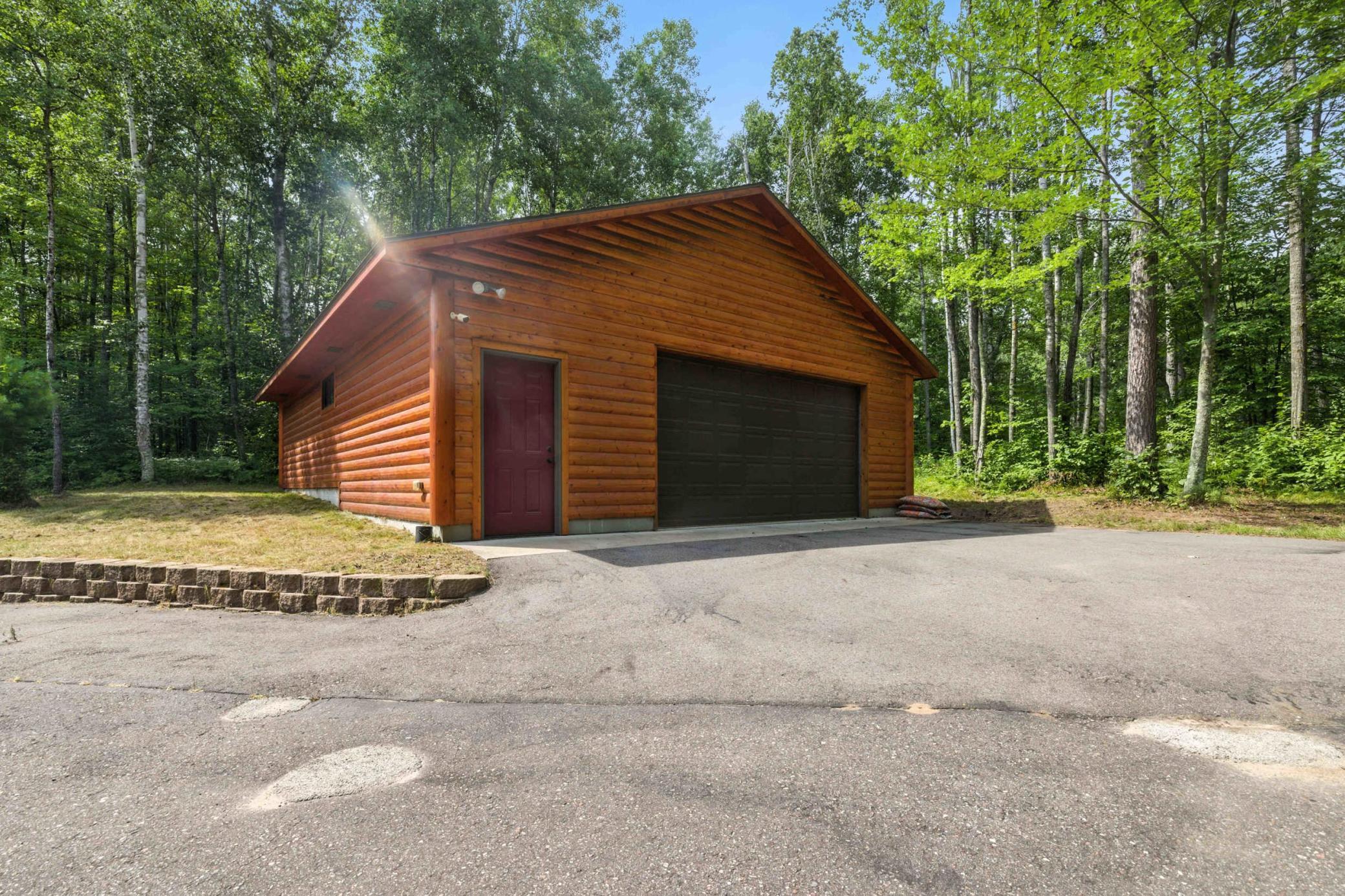 37739 Pickerel Trail Property Photo 4