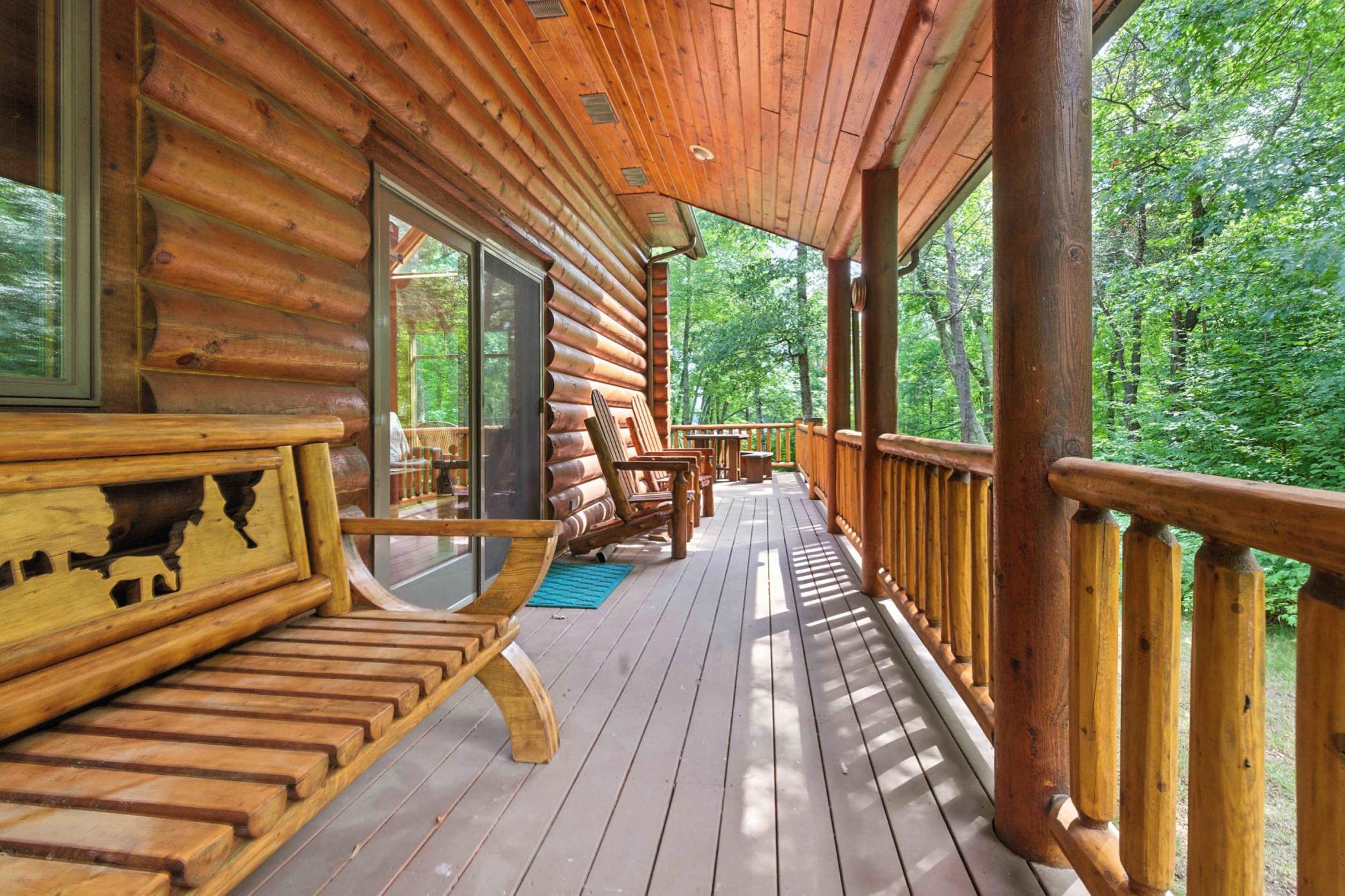 37739 Pickerel Trail Property Photo 5