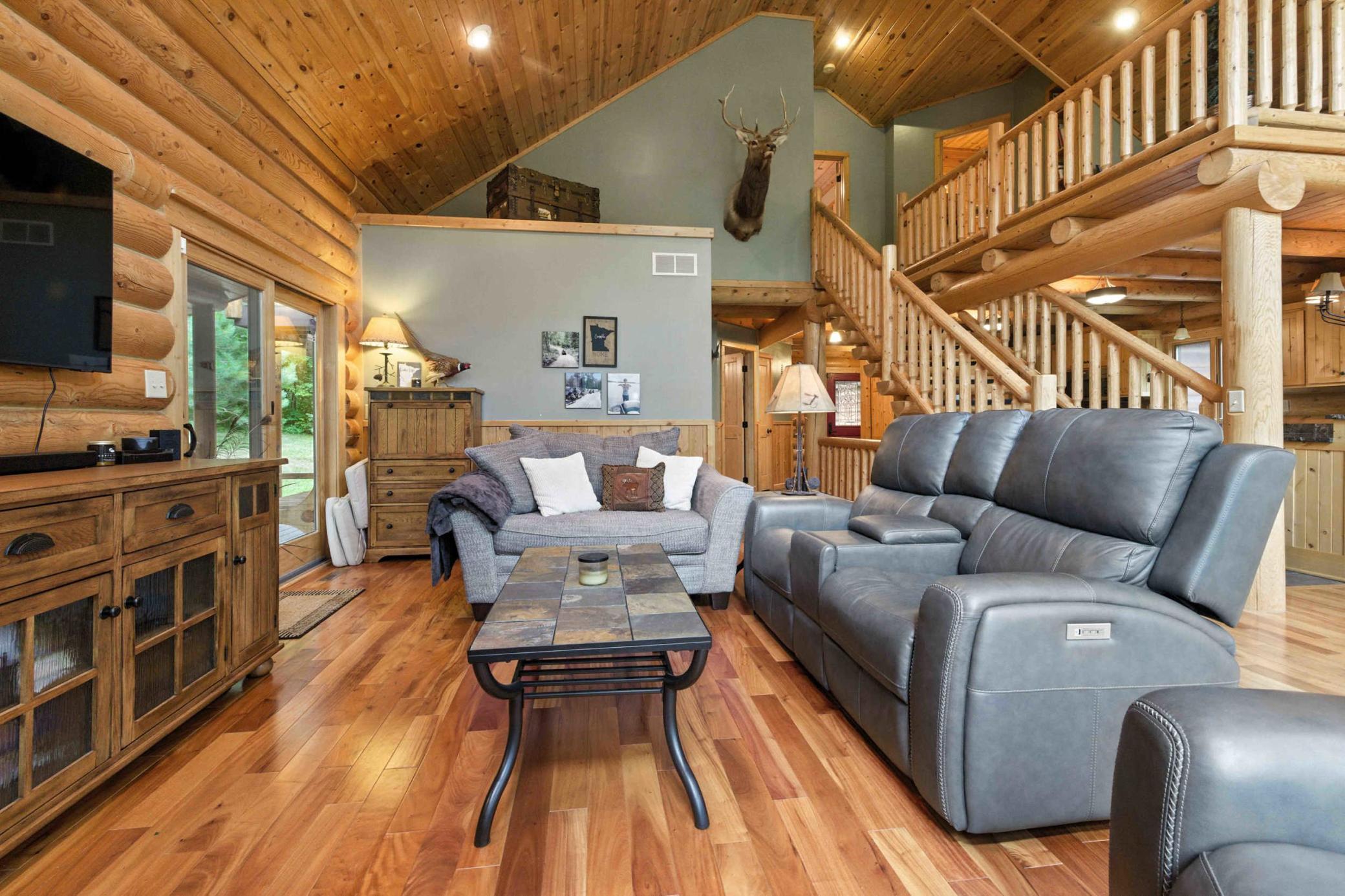 37739 Pickerel Trail Property Photo 11
