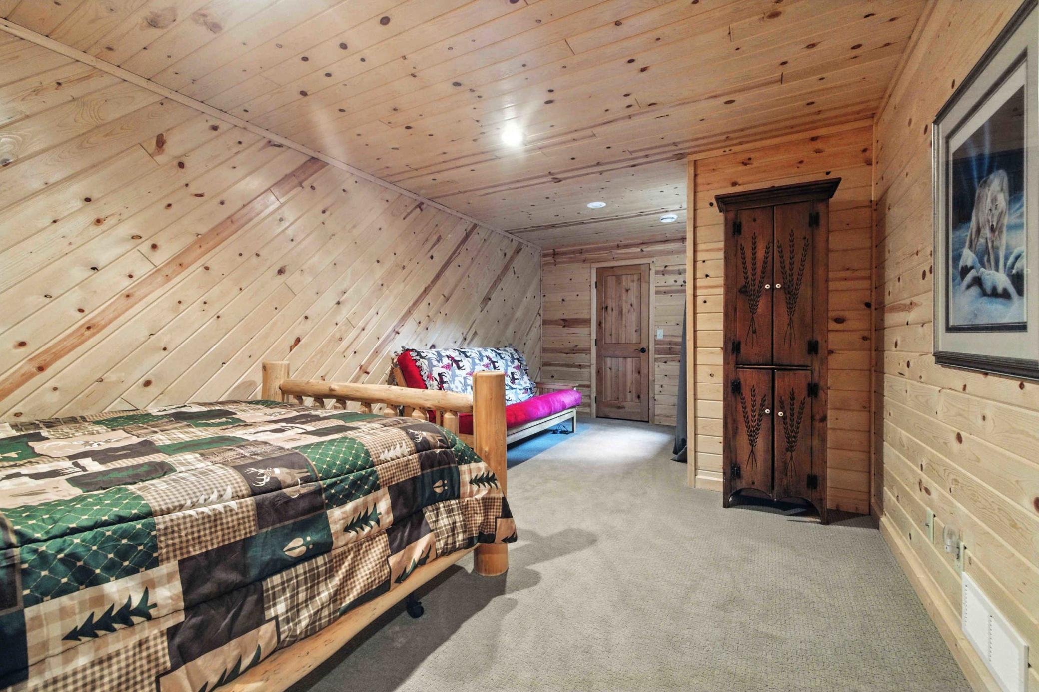 37739 Pickerel Trail Property Photo 28