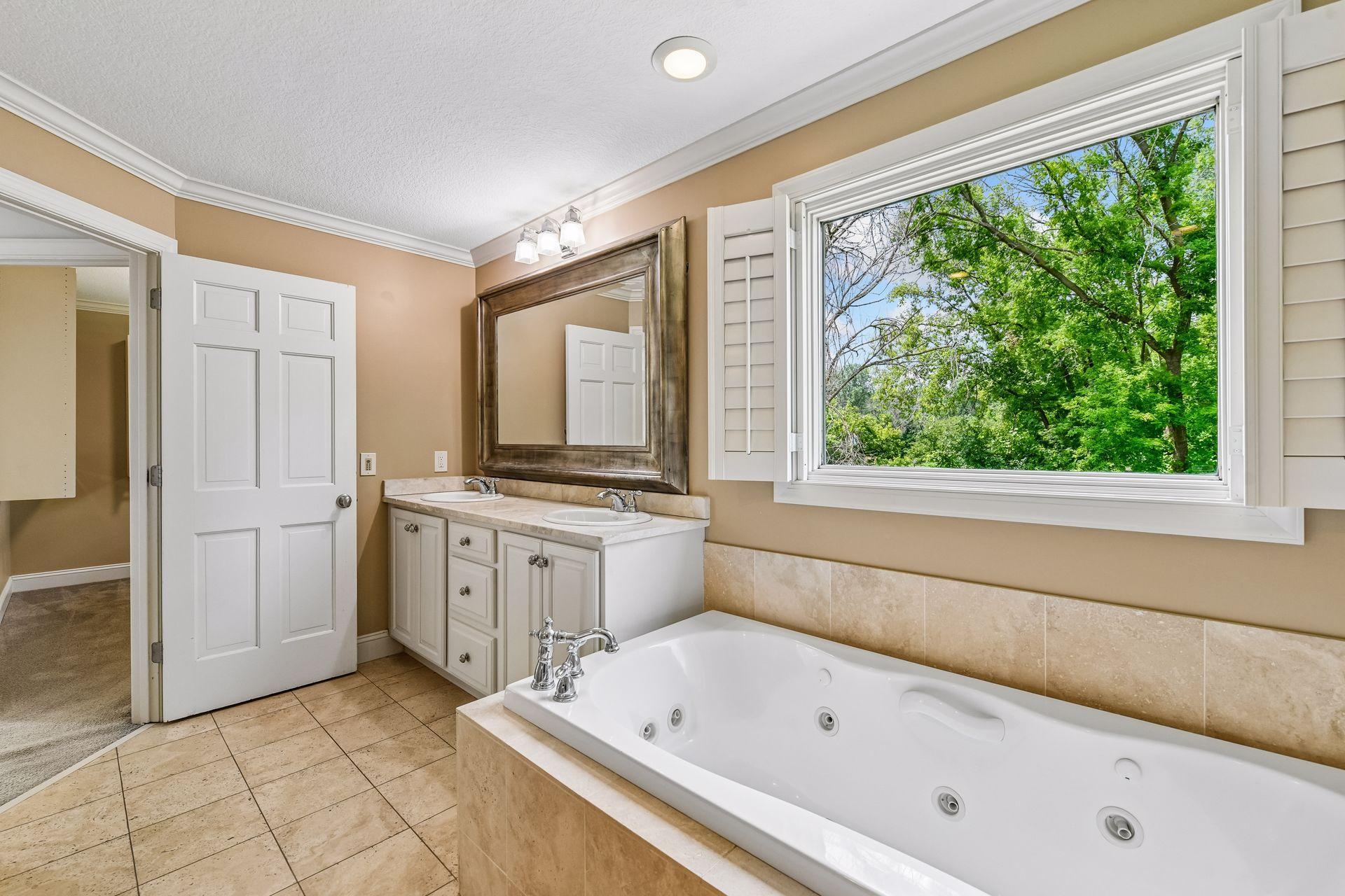 2775 White Oak Circle Property Photo 42