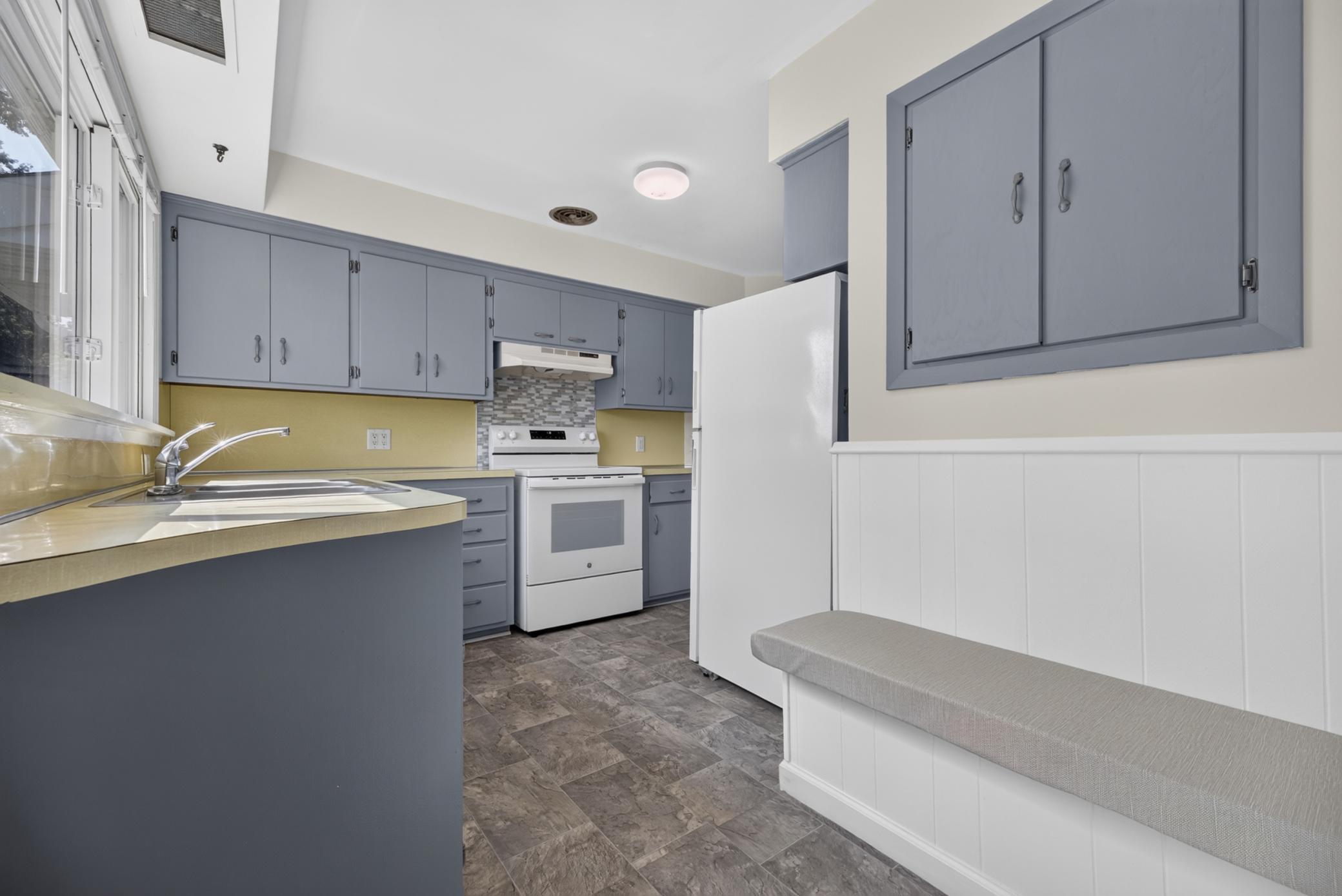 804 4th Street Property Photo 5