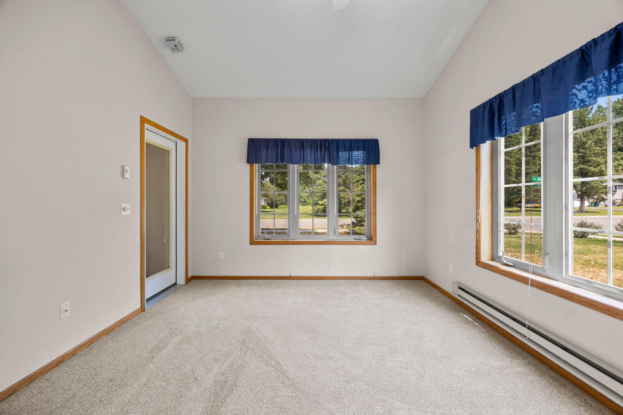 2994 Pitrina Way Property Photo 37