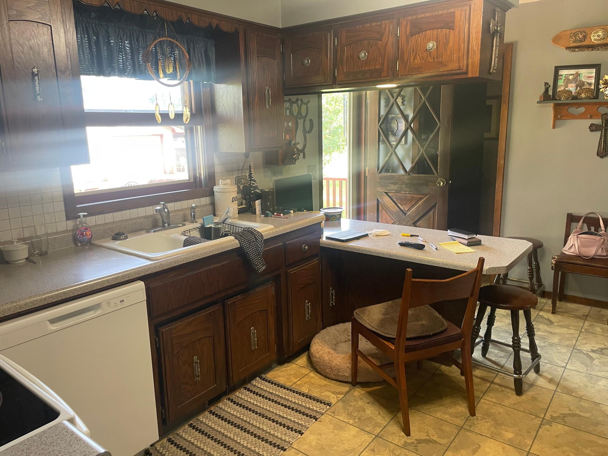 381 Morrison Street E Property Photo 5