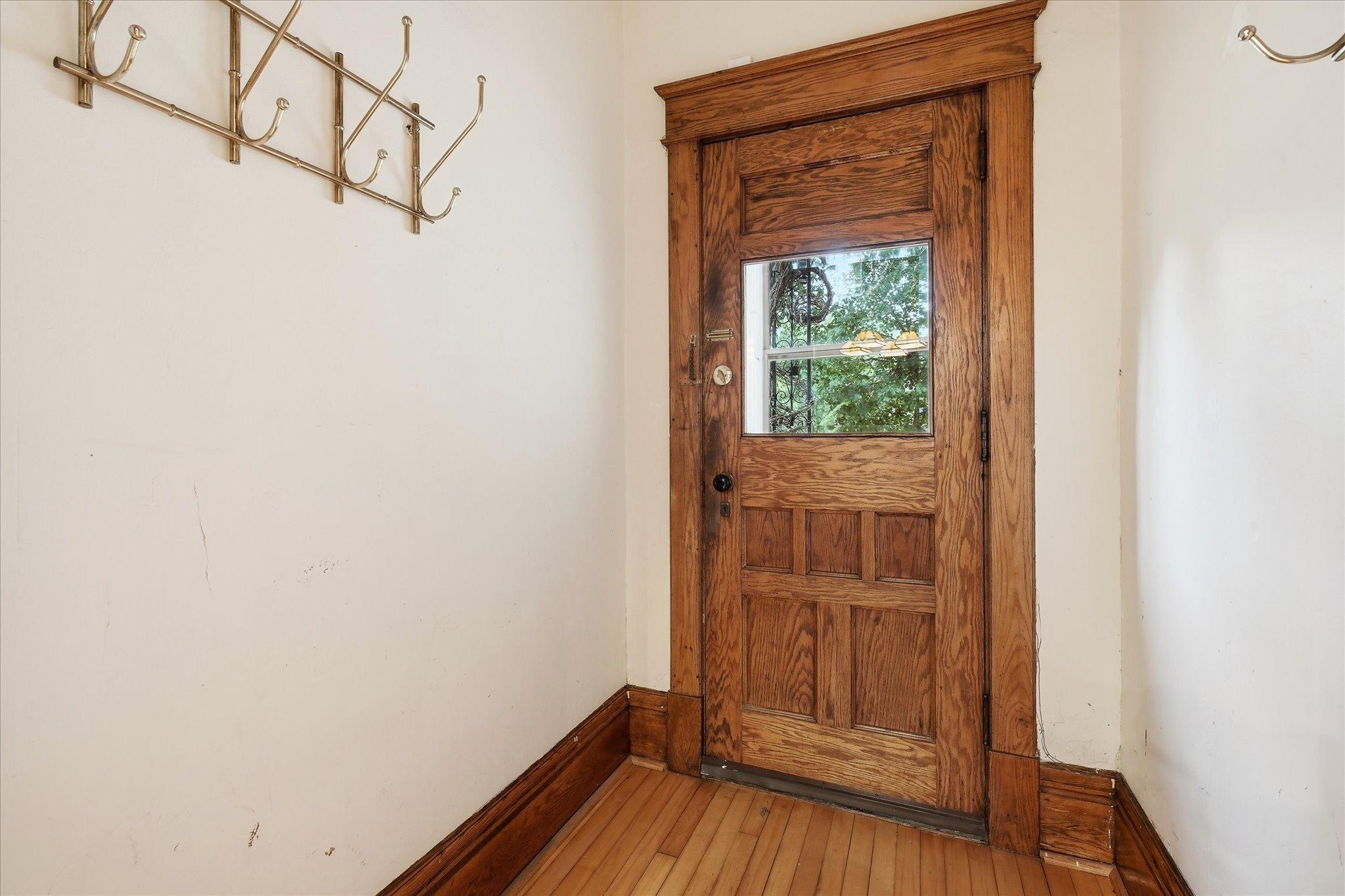 705 Jefferson Avenue Property Photo 8