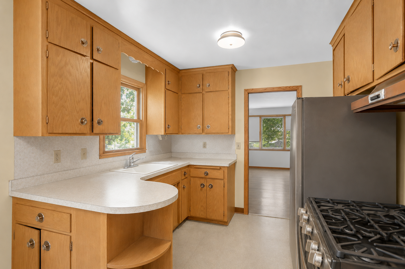 435 Madison Street NE Property Photo 1