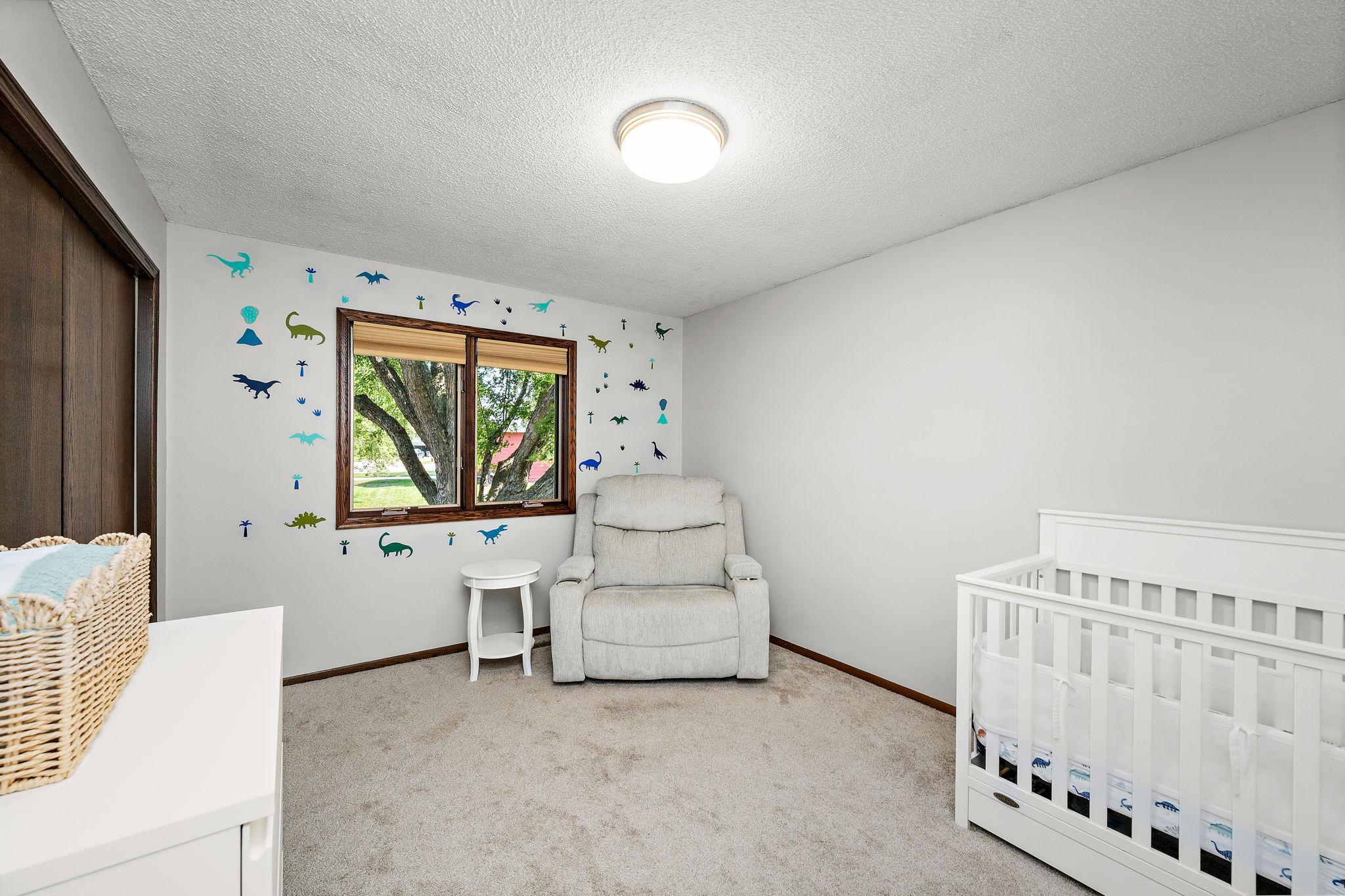717 Dresden Drive Property Photo 12