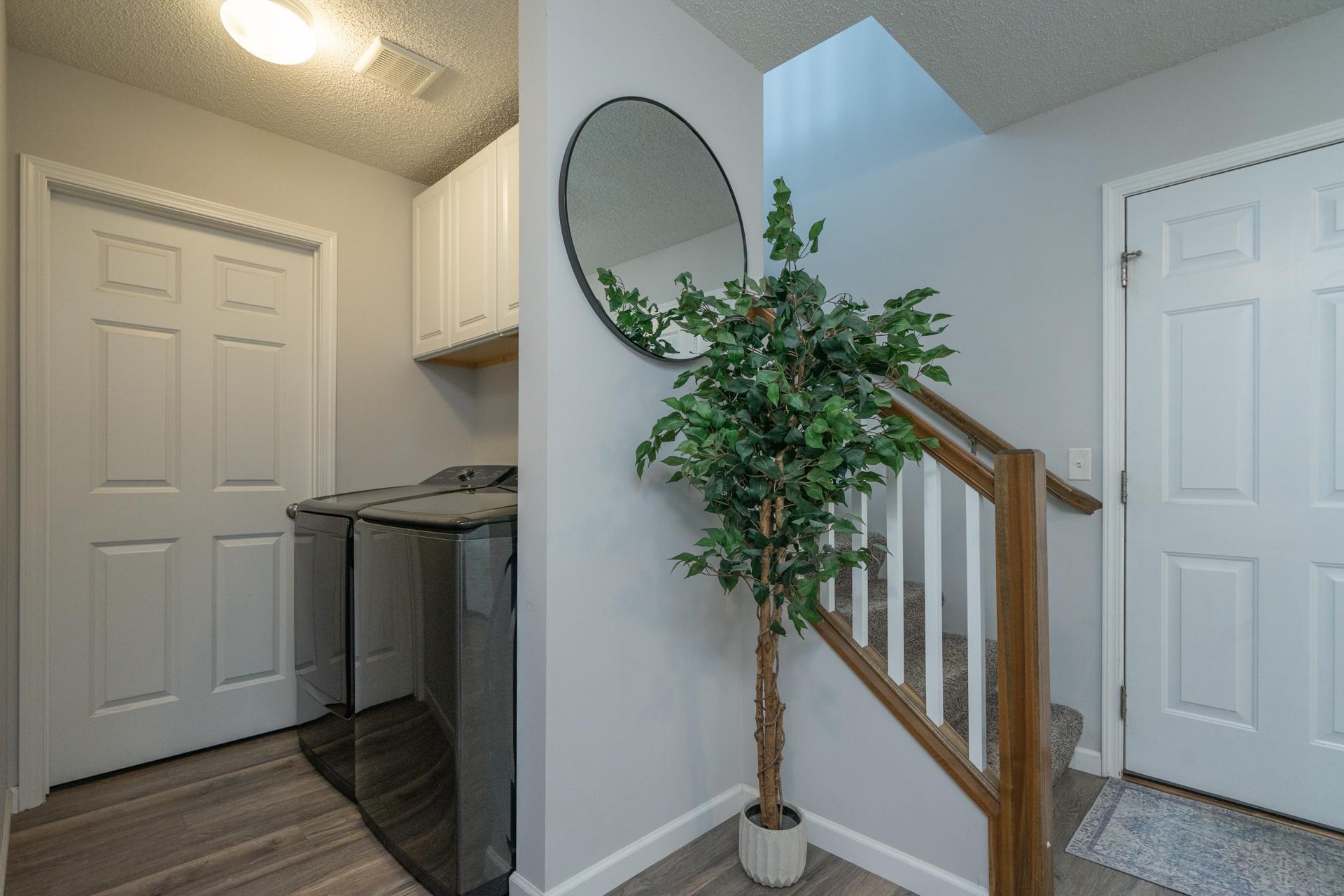 818 Holton Avenue Property Photo 22