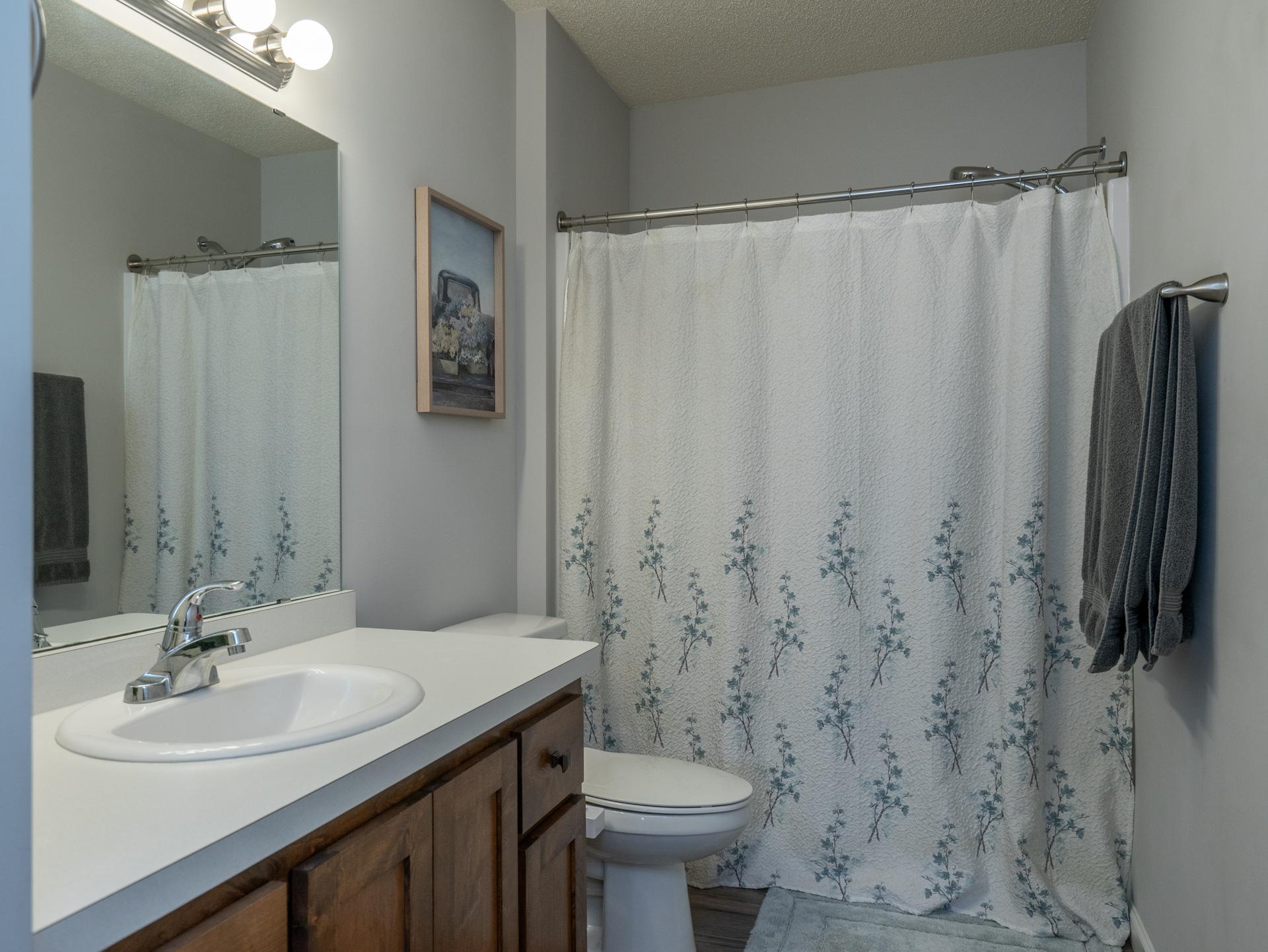 818 Holton Avenue Property Photo 25