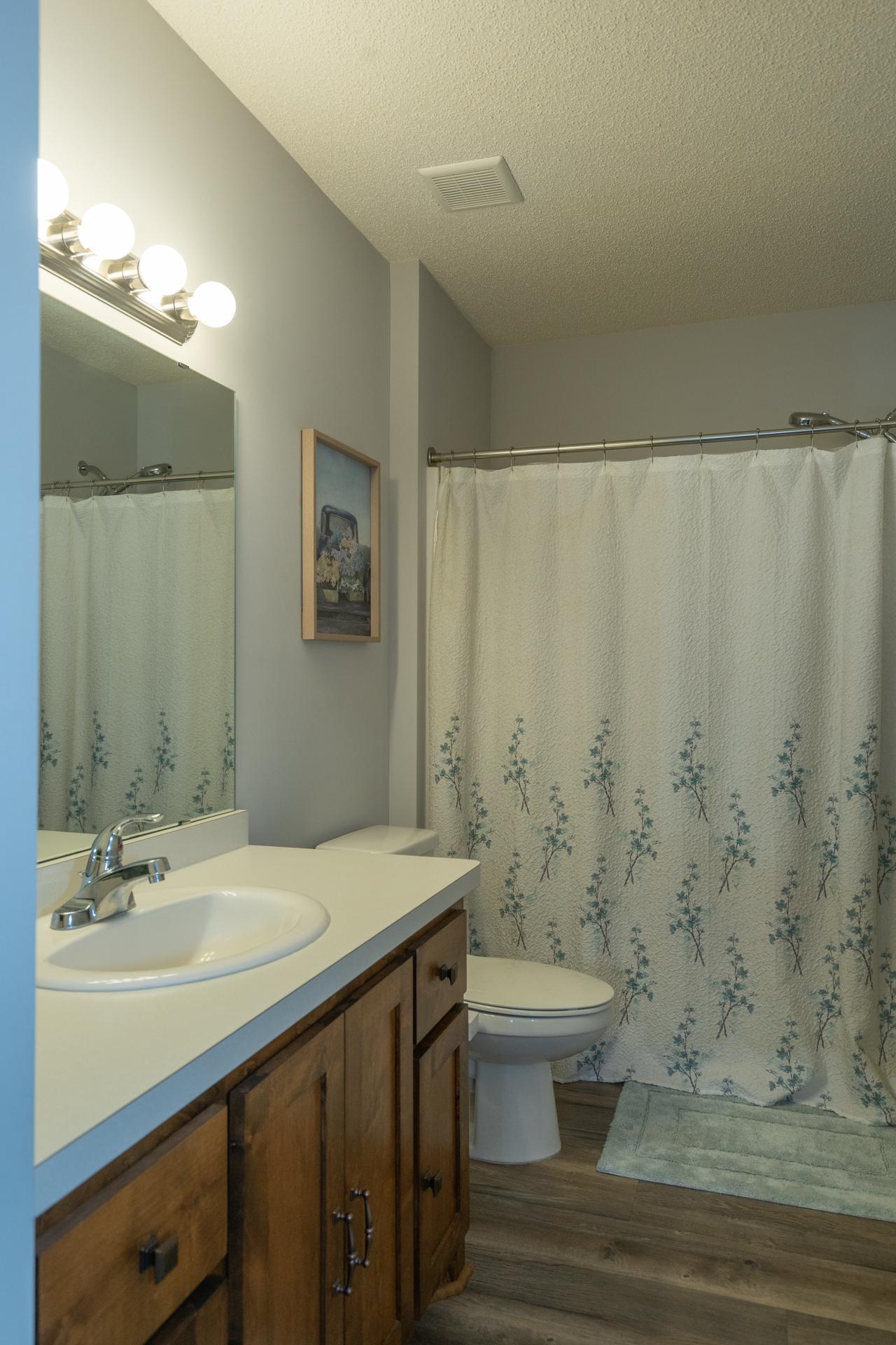 818 Holton Avenue Property Photo 26